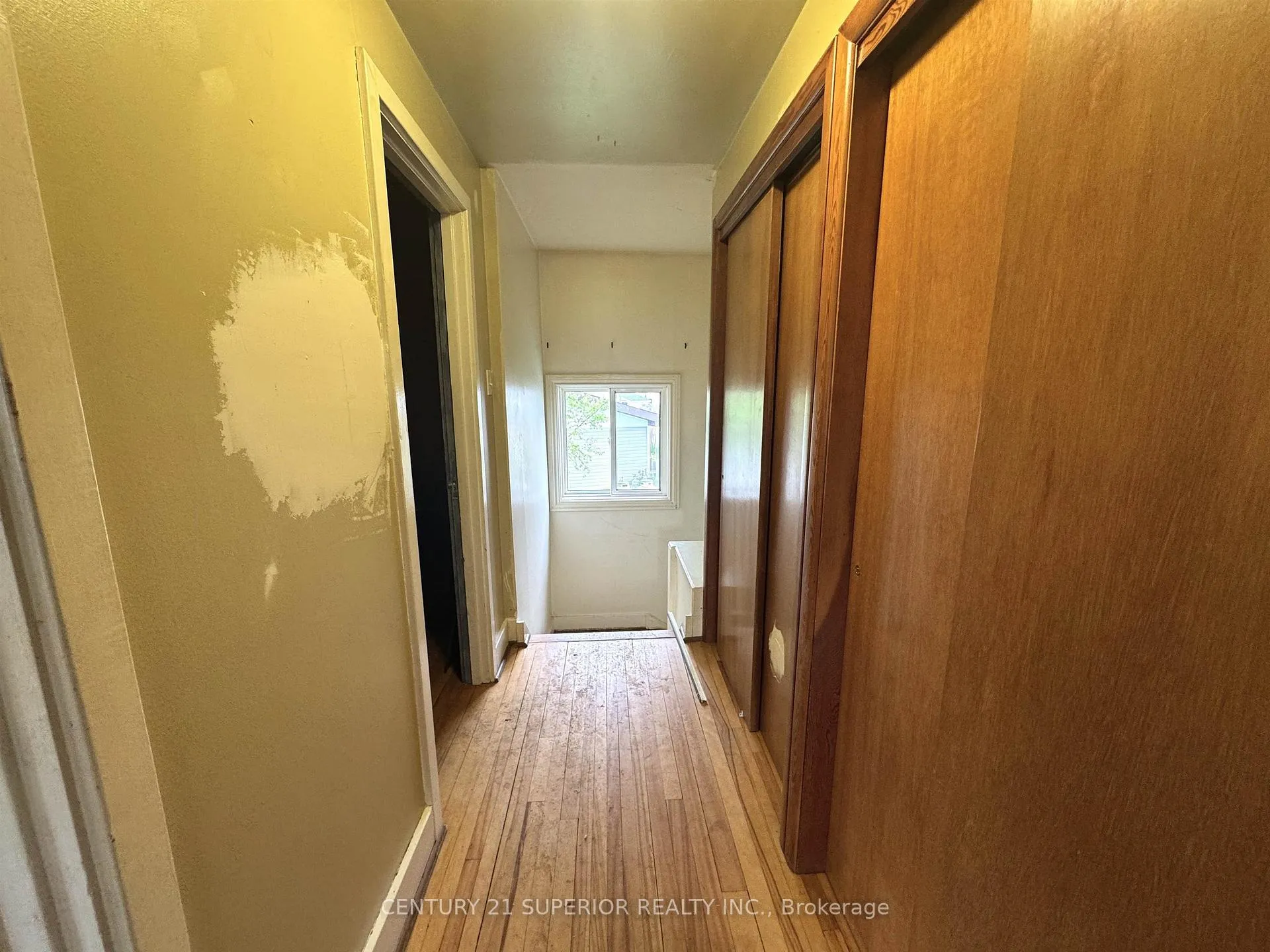 Photo 6 of 25 Ross Avenue, Marathon — HOMEH