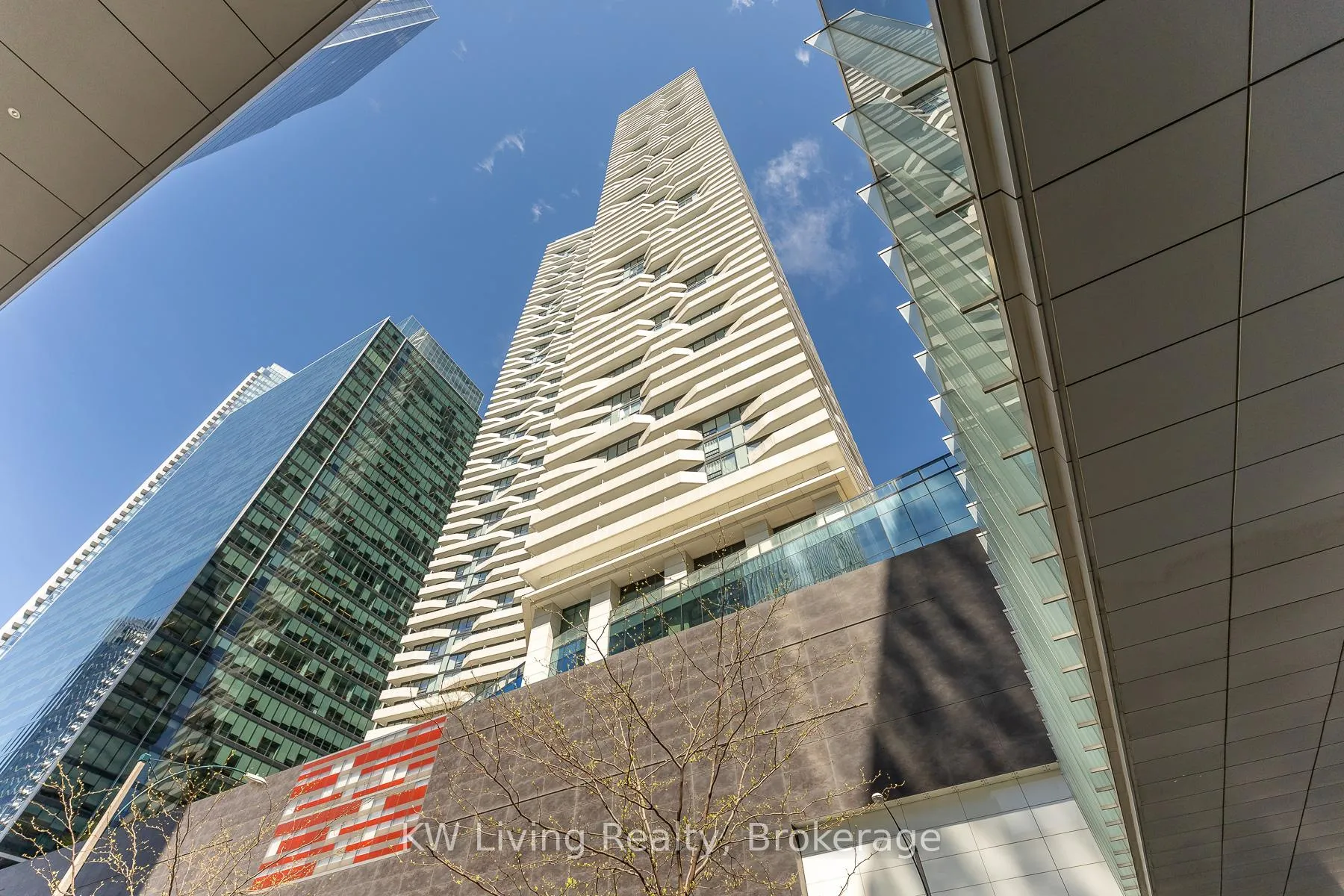 Photo 2 of Unit 1010, 88 Harbour Street, Toronto, Waterfront Communities — HOMEH