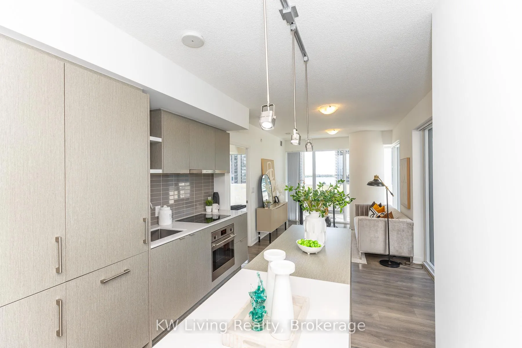 Photo 12 of Unit 1010, 88 Harbour Street, Toronto, Waterfront Communities — HOMEH