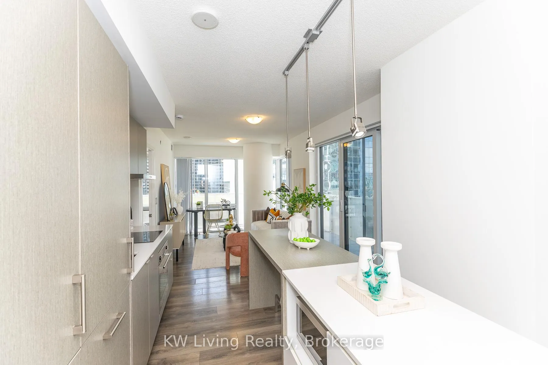 Photo 13 of Unit 1010, 88 Harbour Street, Toronto, Waterfront Communities — HOMEH