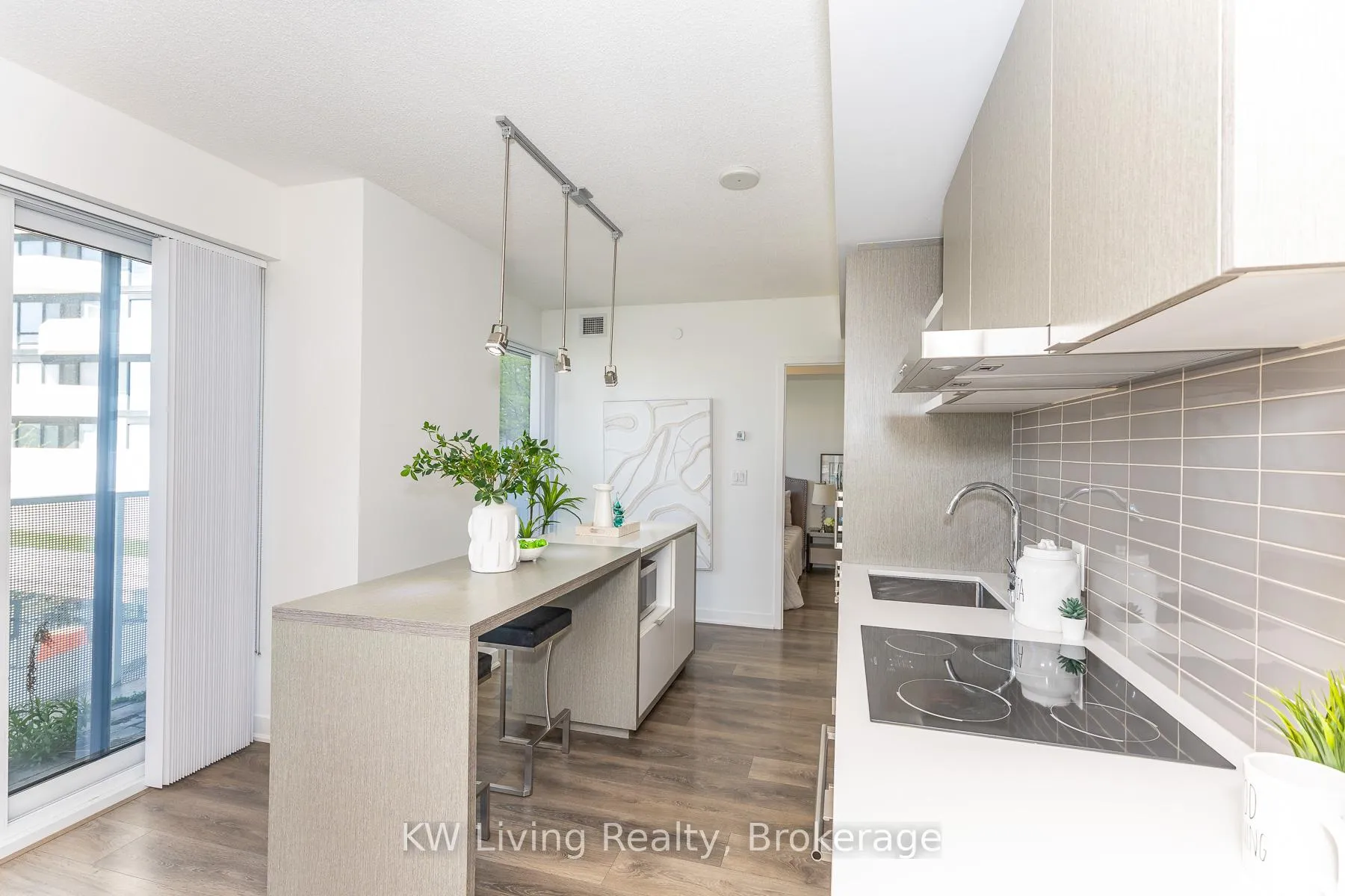 Photo 19 of Unit 1010, 88 Harbour Street, Toronto, Waterfront Communities — HOMEH