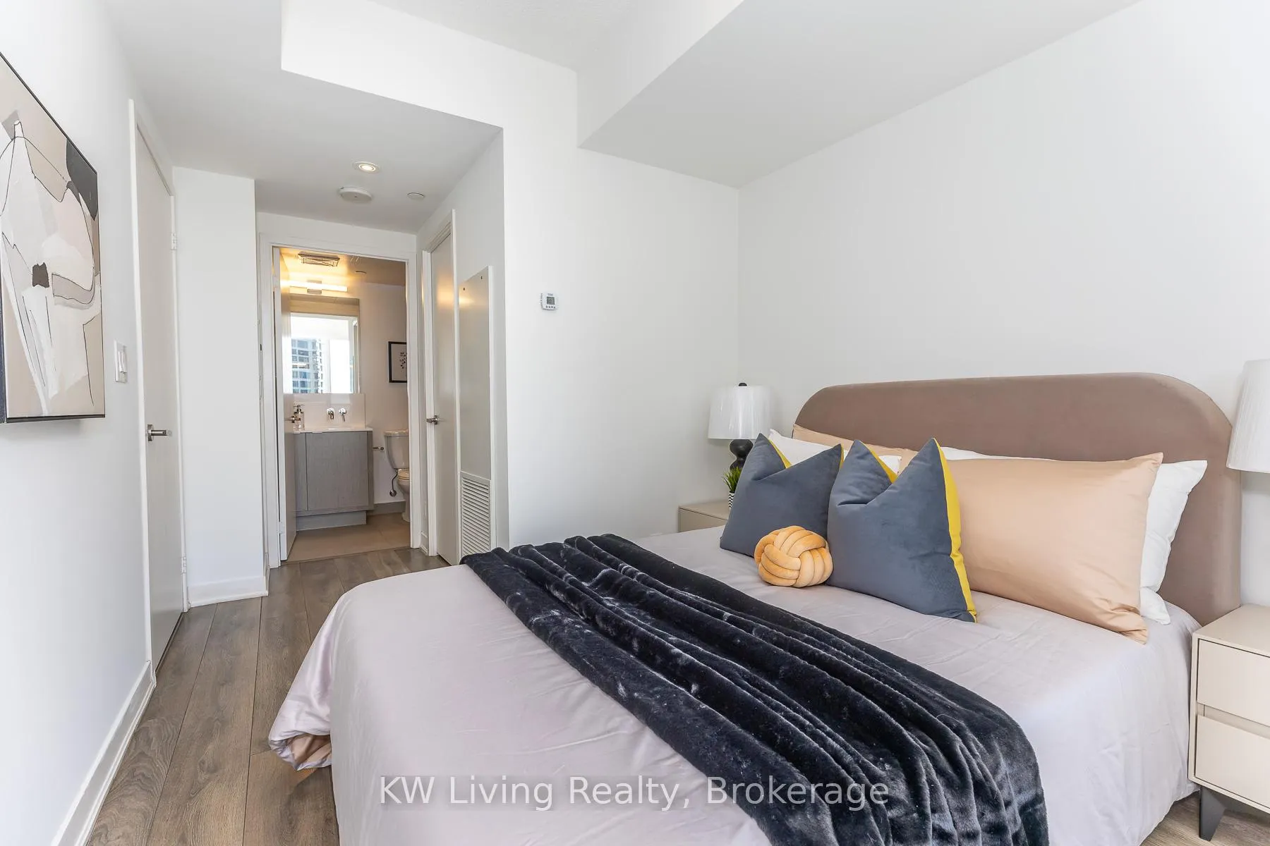 Photo 33 of Unit 1010, 88 Harbour Street, Toronto, Waterfront Communities — HOMEH