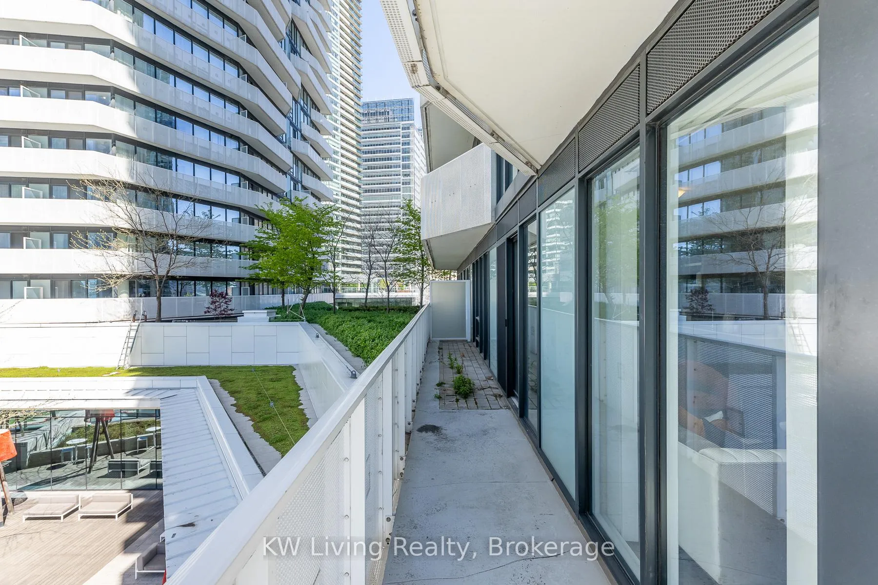 Photo 38 of Unit 1010, 88 Harbour Street, Toronto, Waterfront Communities — HOMEH