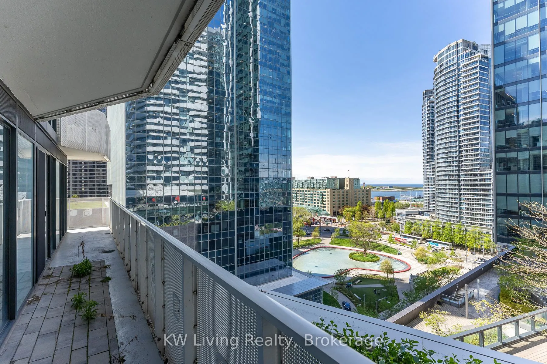 Photo 39 of Unit 1010, 88 Harbour Street, Toronto, Waterfront Communities — HOMEH