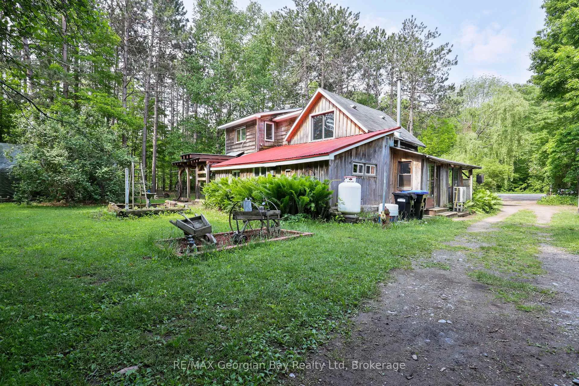 Photo 29 of 1445 Cedar Point Road, Tiny, Rural Tiny — HOMEH