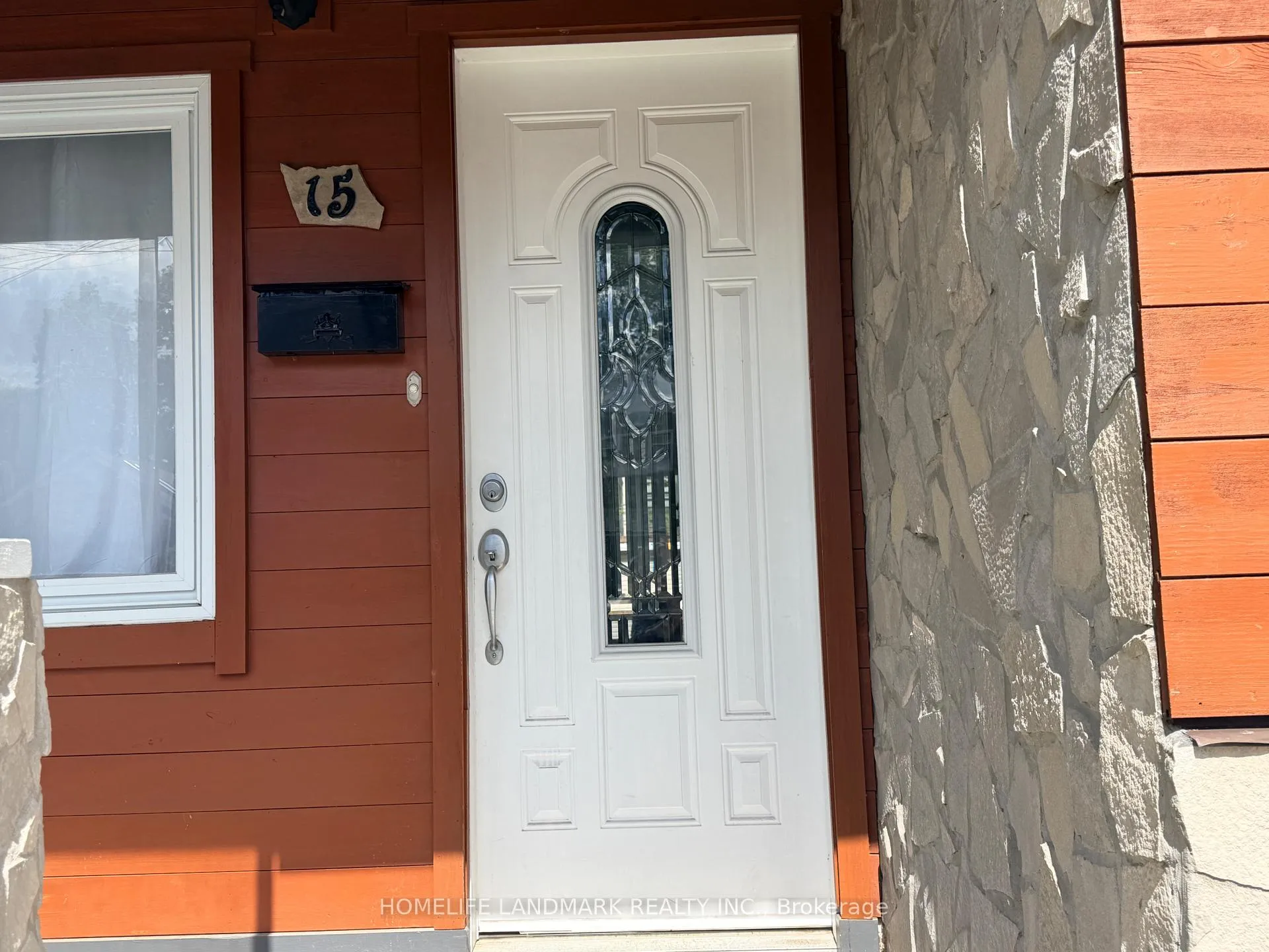 Photo 2 of 15 Fourteenth Street, Etobicoke, New Toronto — HOMEH