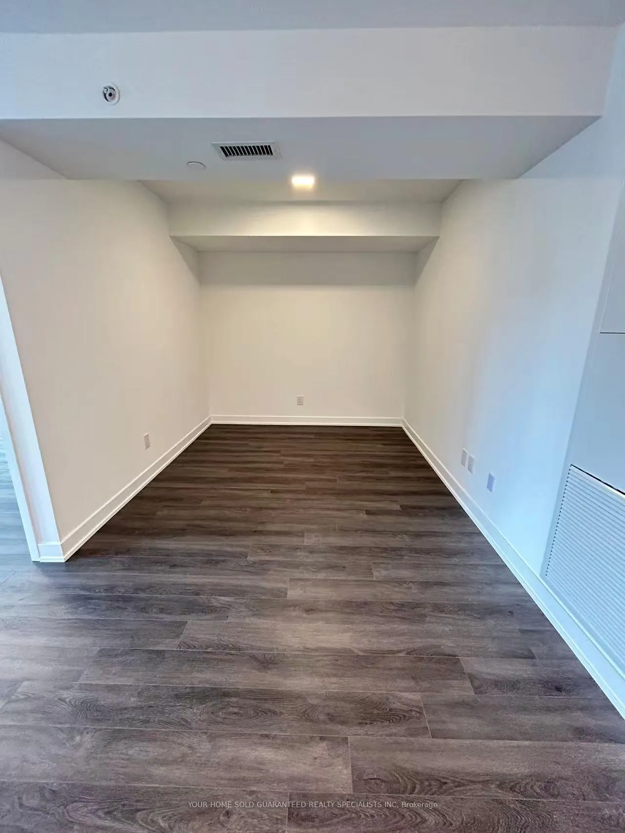 Photo 5 of Unit 905, 609 Sherbourne Street, Toronto, North St. James Town — HOMEH