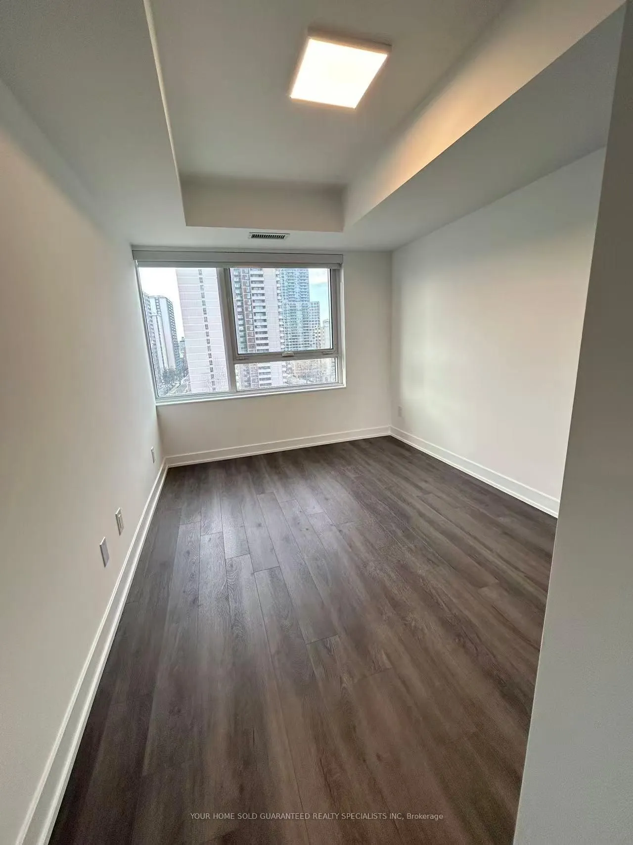 Photo 7 of Unit 905, 609 Sherbourne Street, Toronto, North St. James Town — HOMEH