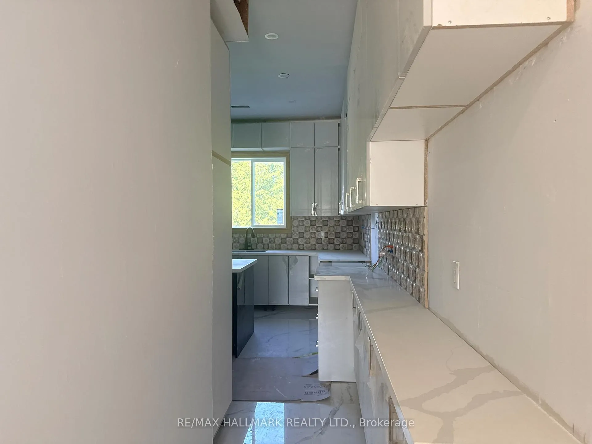 Photo 6 of 783 Midland Avenue, Scarborough, Kennedy Park — HOMEH