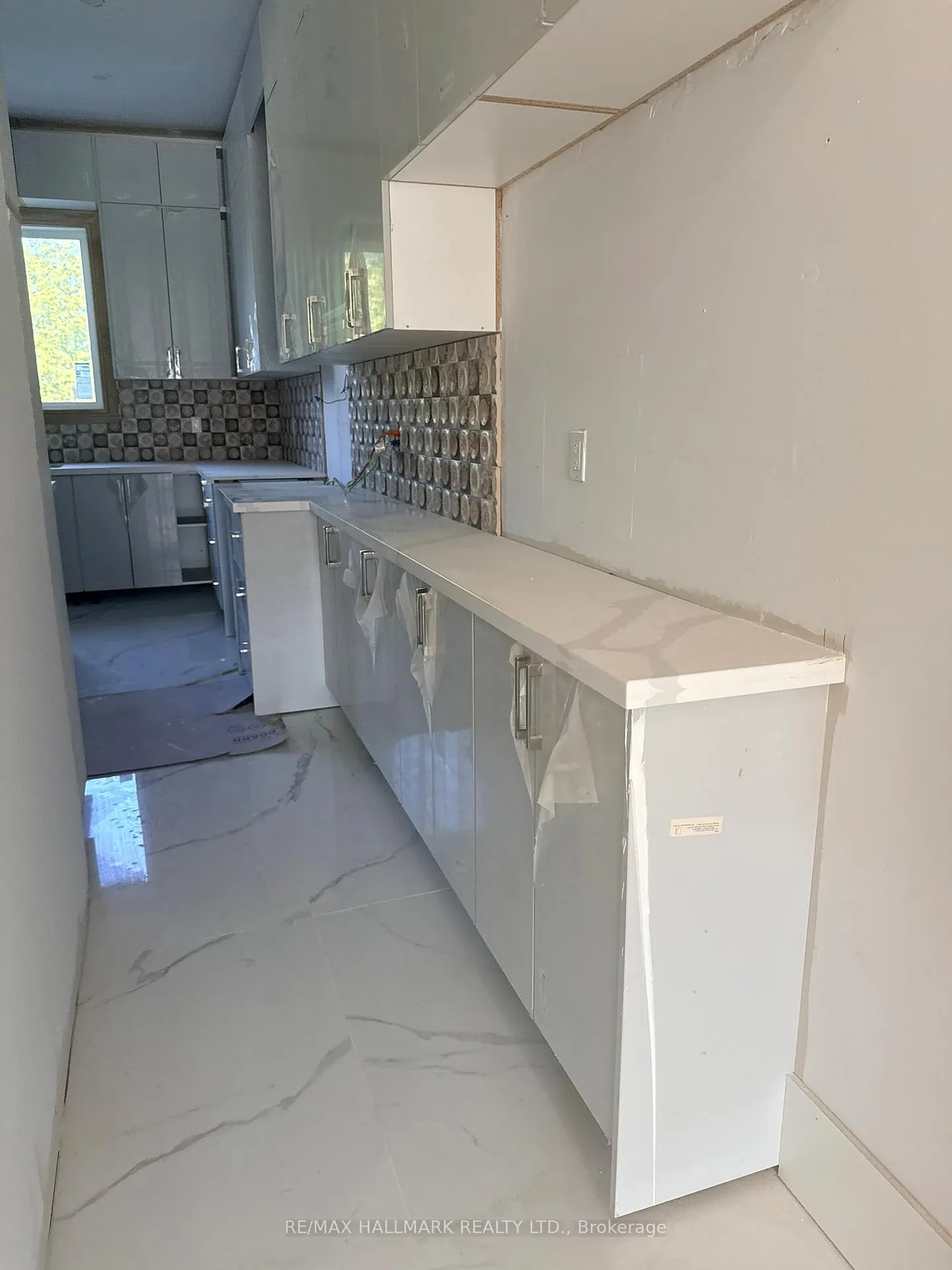 Photo 17 of 783 Midland Avenue, Scarborough, Kennedy Park — HOMEH