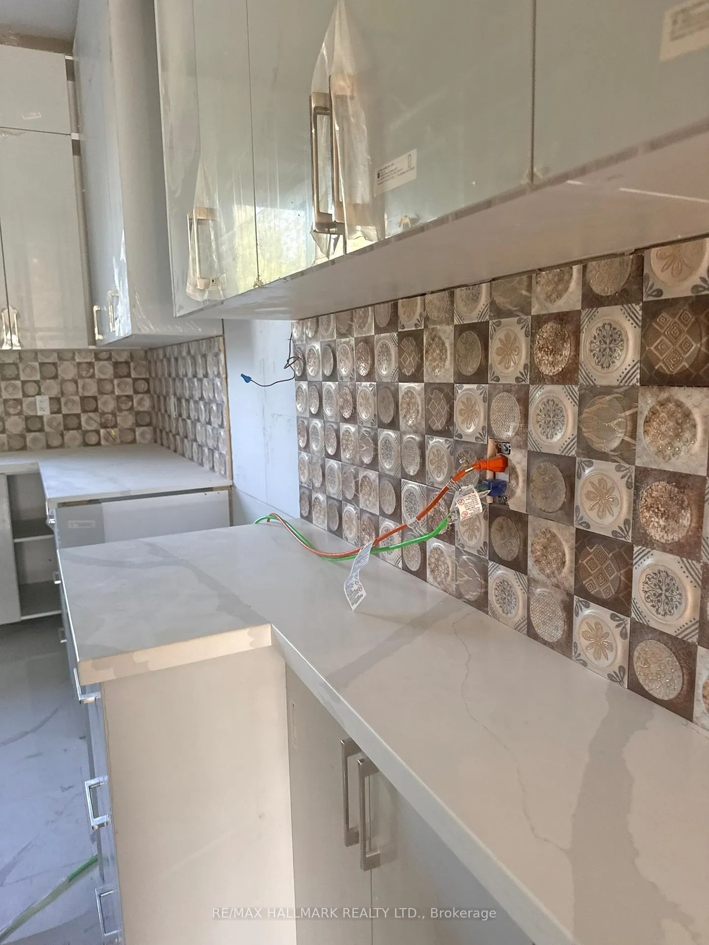 Photo 19 of 783 Midland Avenue, Scarborough, Kennedy Park — HOMEH