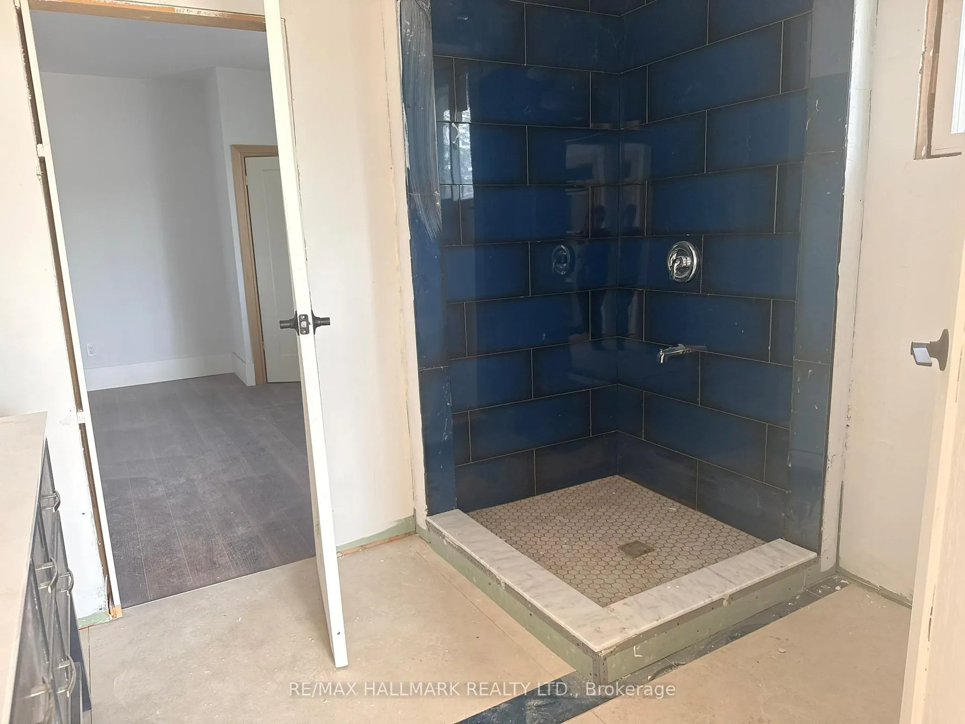 Photo 29 of 783 Midland Avenue, Scarborough, Kennedy Park — HOMEH