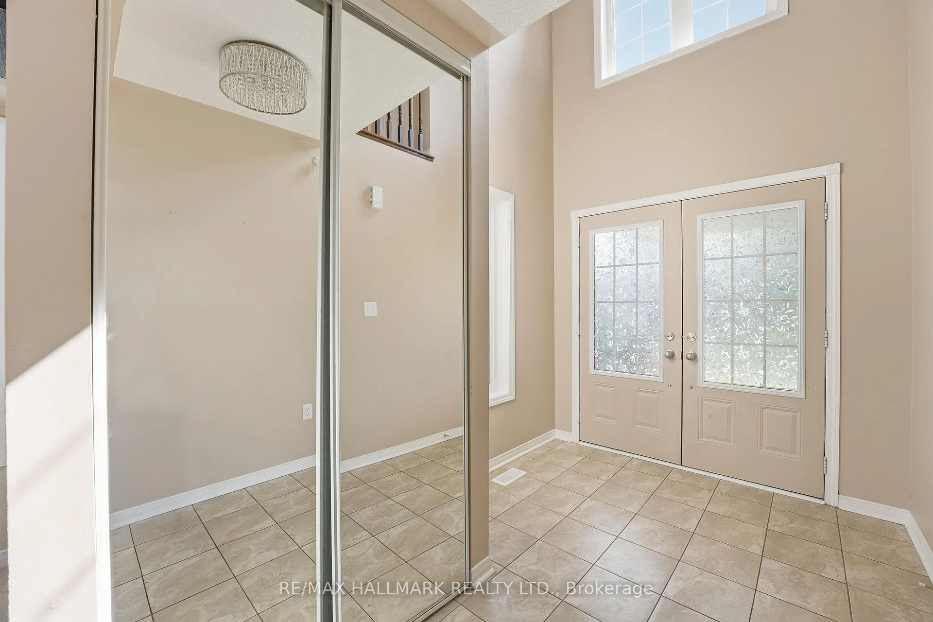 Photo 2 of 1259 Meath Drive, Oshawa, Pinecrest — HOMEH