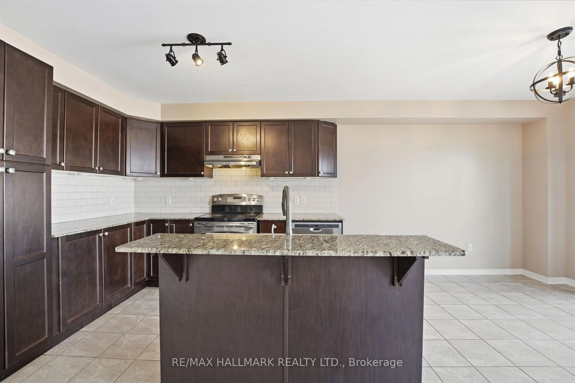 Photo 58 of 1259 Meath Drive, Oshawa, Pinecrest — HOMEH