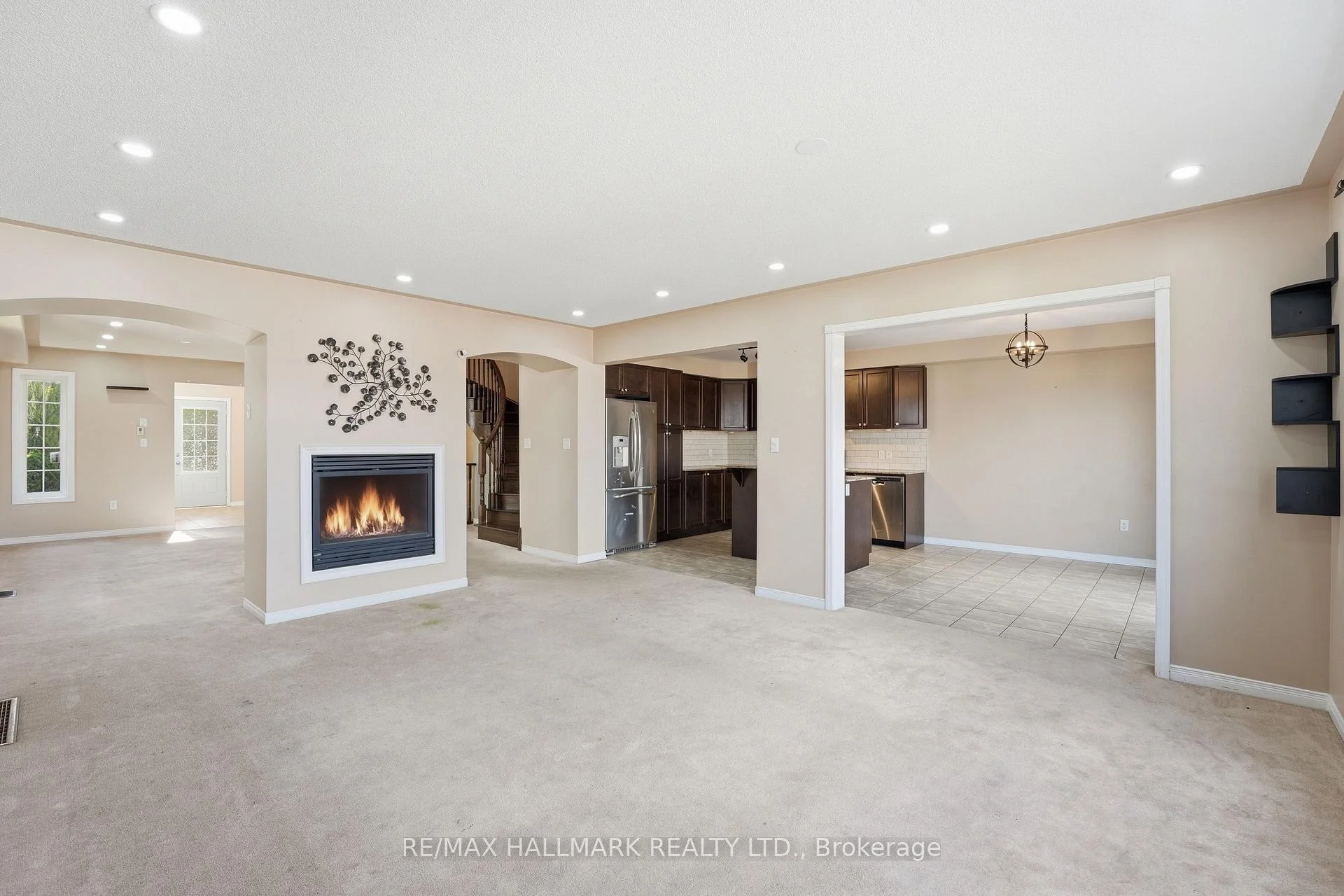 Photo 8 of 1259 Meath Drive, Oshawa, Pinecrest — HOMEH