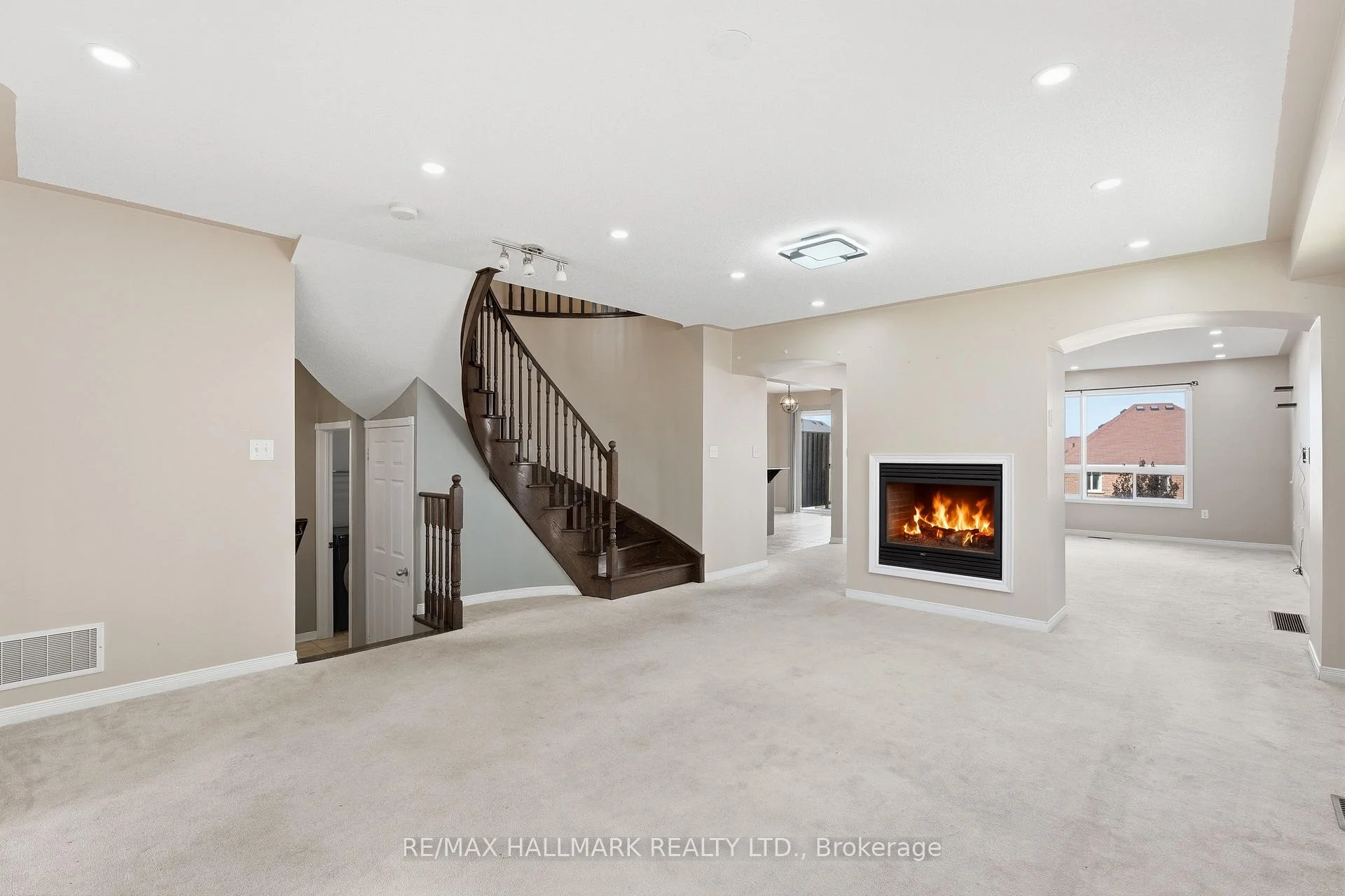 Photo 31 of 1259 Meath Drive, Oshawa, Pinecrest — HOMEH