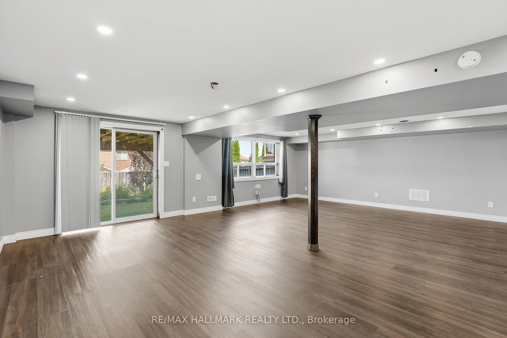 Photo 32 of 1259 Meath Drive, Oshawa, Pinecrest — HOMEH