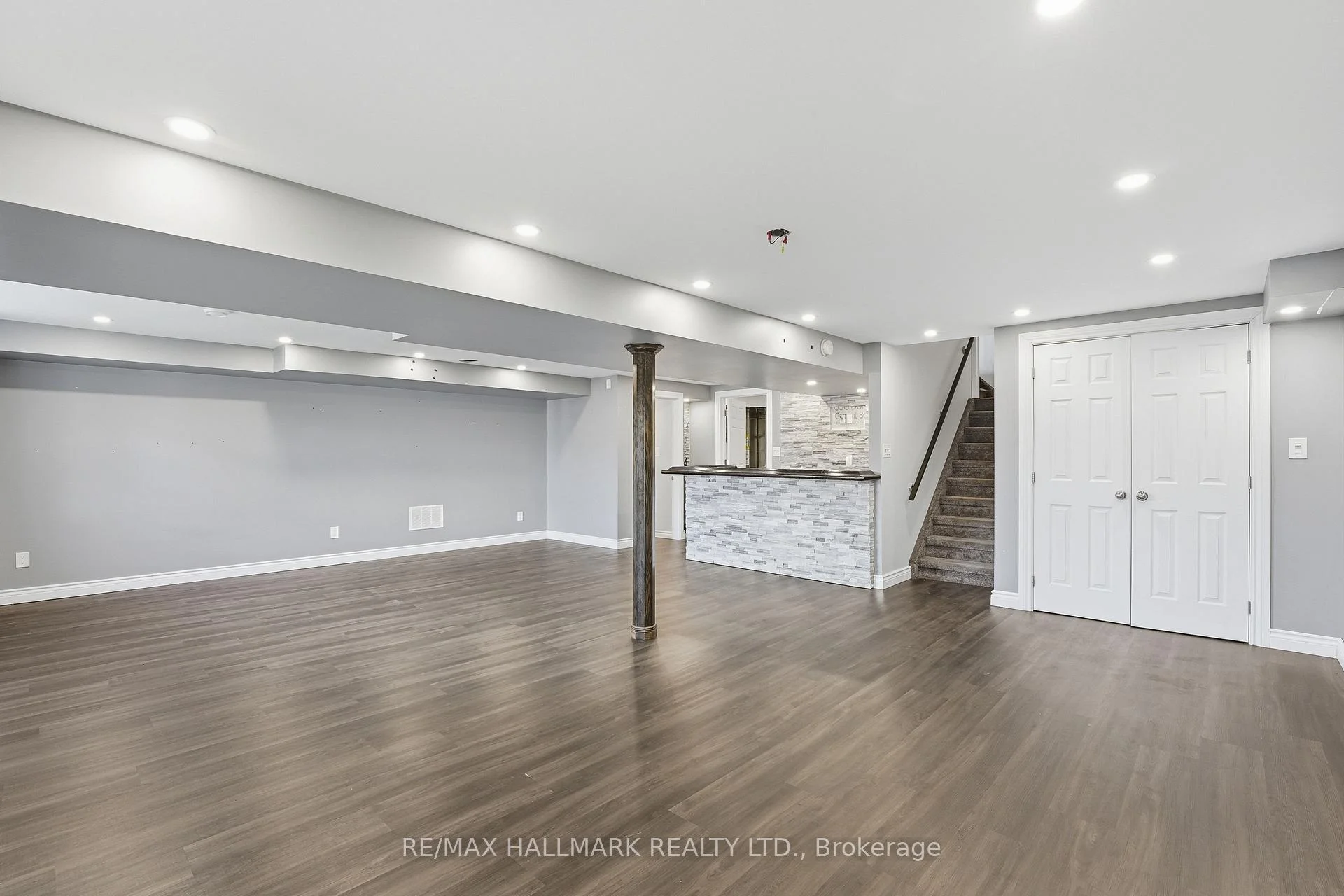 Photo 33 of 1259 Meath Drive, Oshawa, Pinecrest — HOMEH