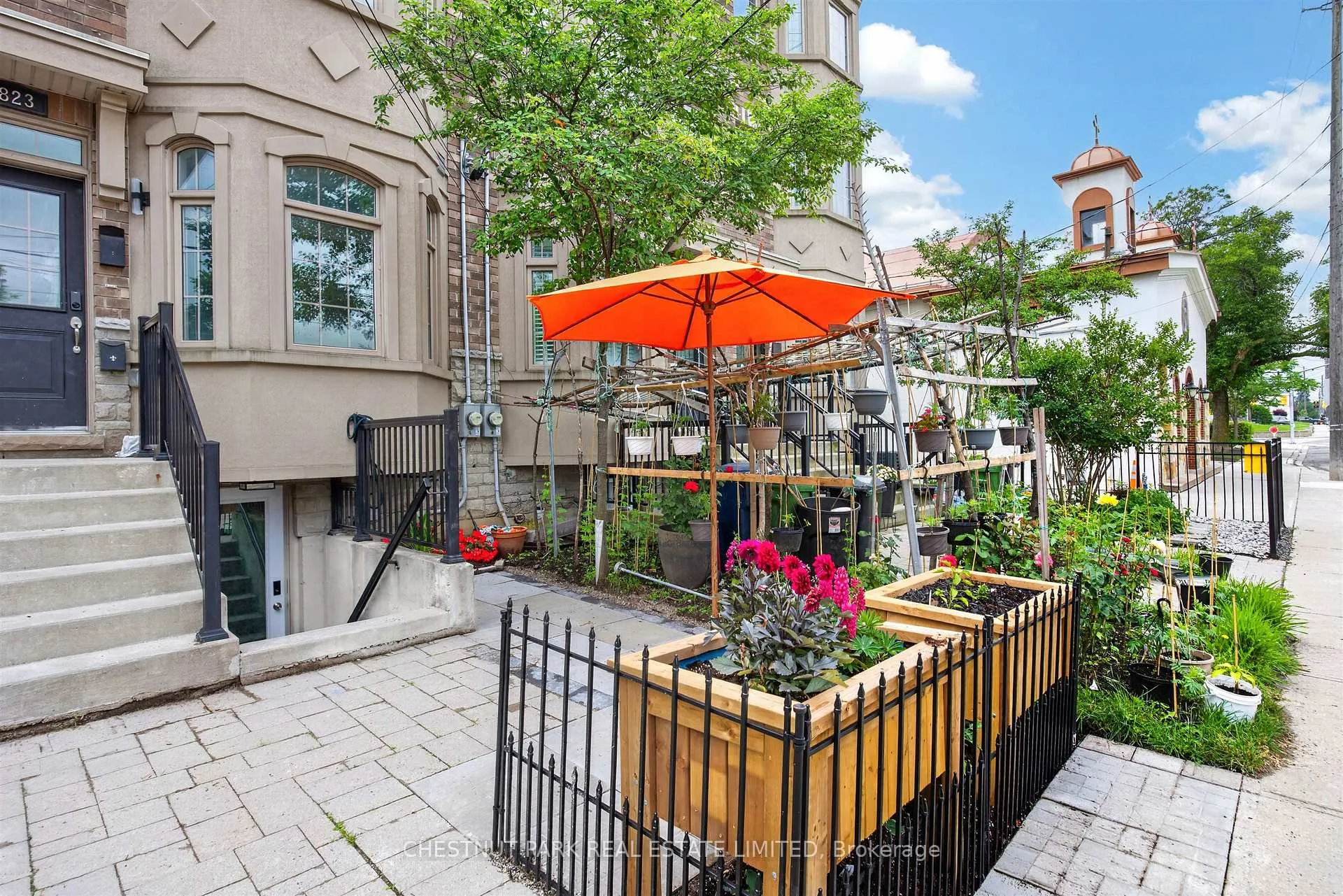 Photo 3 of Unit Lower, 2823 St Clair Avenue E, Toronto, O'Connor-Parkview — HOMEH