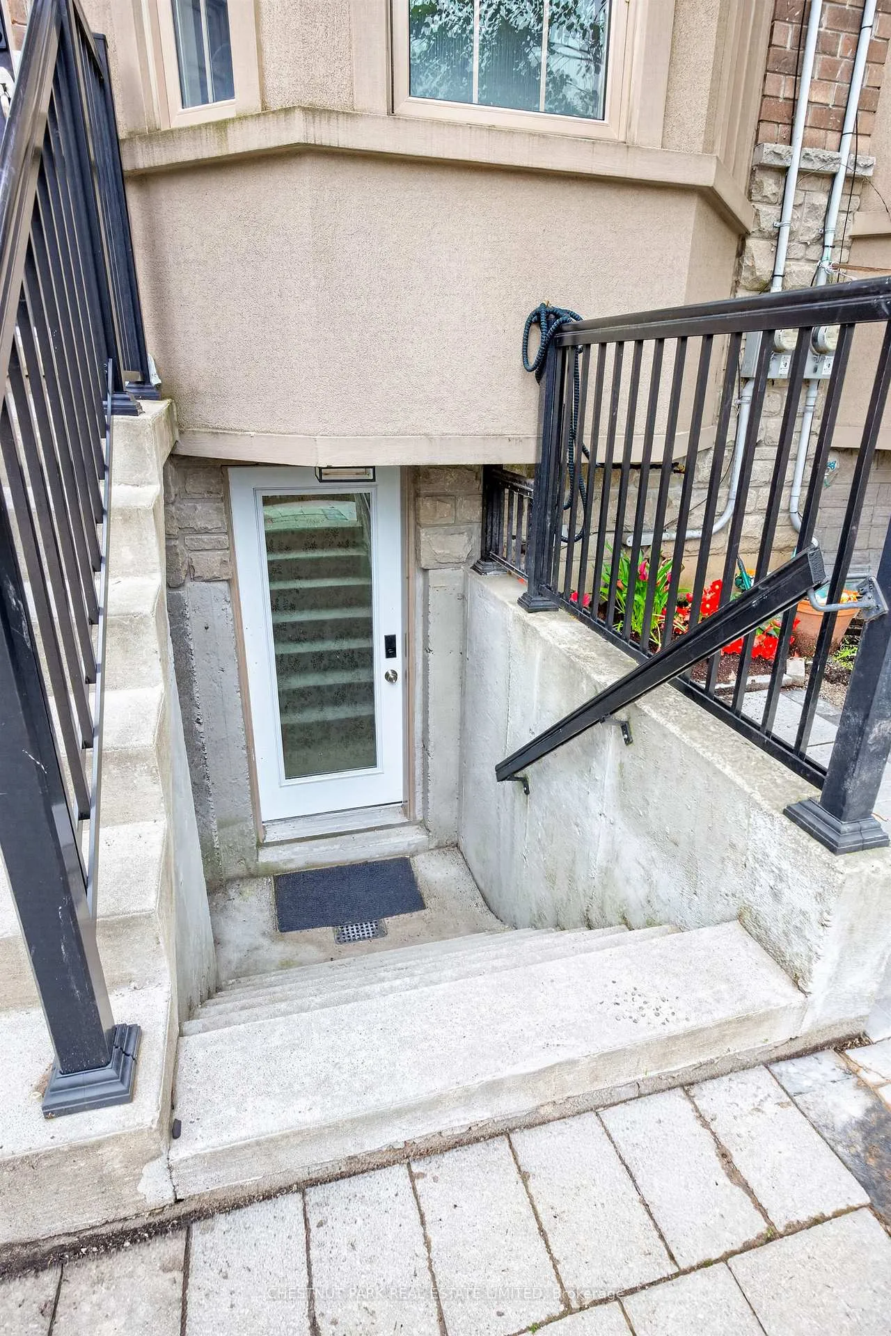 Photo 5 of Unit Lower, 2823 St Clair Avenue E, Toronto, O'Connor-Parkview — HOMEH