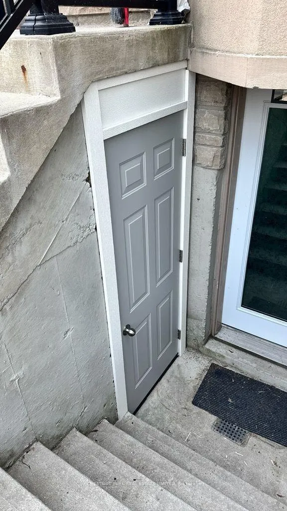 Photo 19 of Unit Lower, 2823 St Clair Avenue E, Toronto, O'Connor-Parkview — HOMEH