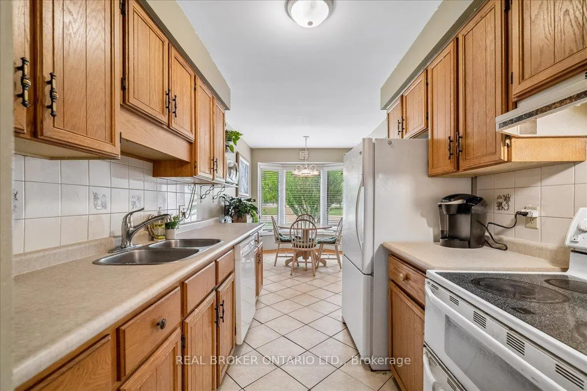 Photo 7 of 36 Braeheid Avenue, Hamilton, Waterdown — HOMEH
