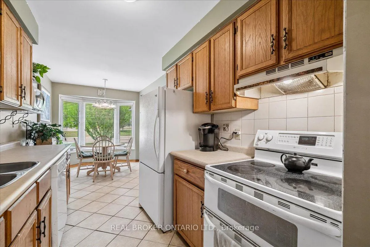 Photo 9 of 36 Braeheid Avenue, Hamilton, Waterdown — HOMEH