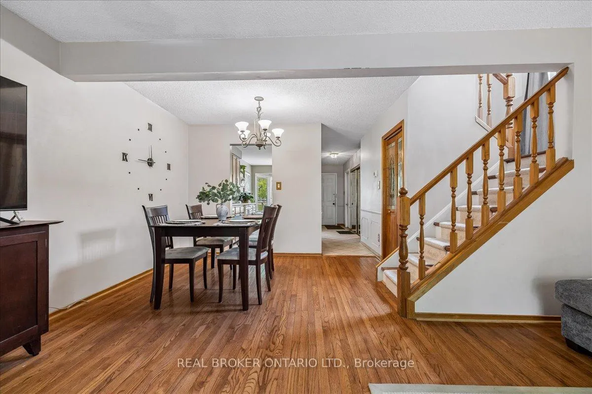 Photo 12 of 36 Braeheid Avenue, Hamilton, Waterdown — HOMEH