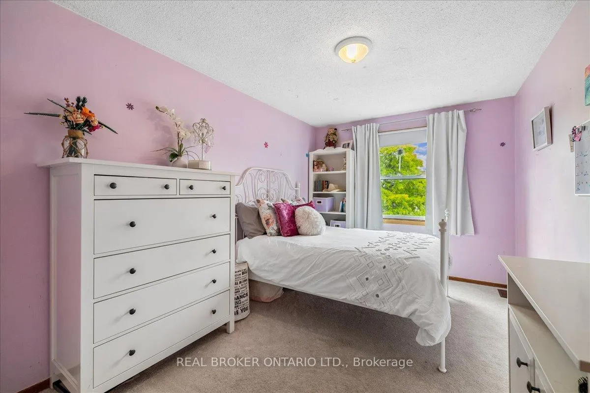 Photo 22 of 36 Braeheid Avenue, Hamilton, Waterdown — HOMEH