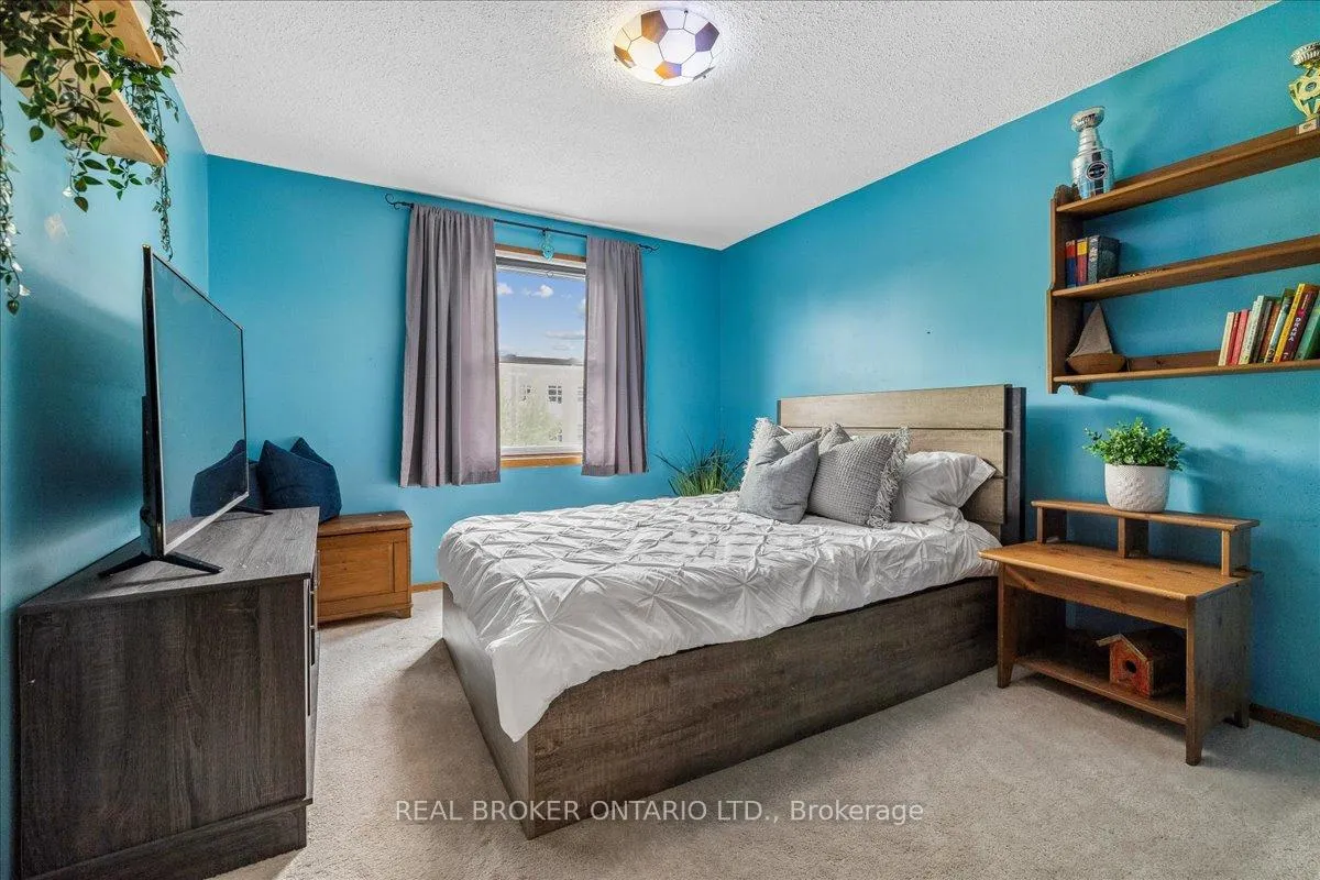 Photo 24 of 36 Braeheid Avenue, Hamilton, Waterdown — HOMEH