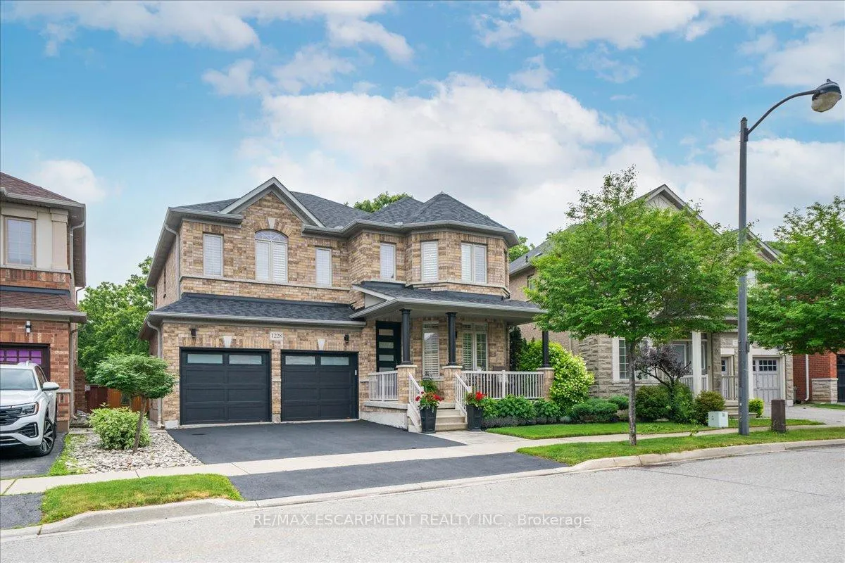 Photo 5 of 1228 Fox Crescent, Milton, Dempsey — HOMEH