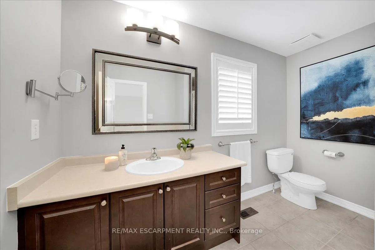 Photo 37 of 1228 Fox Crescent, Milton, Dempsey — HOMEH
