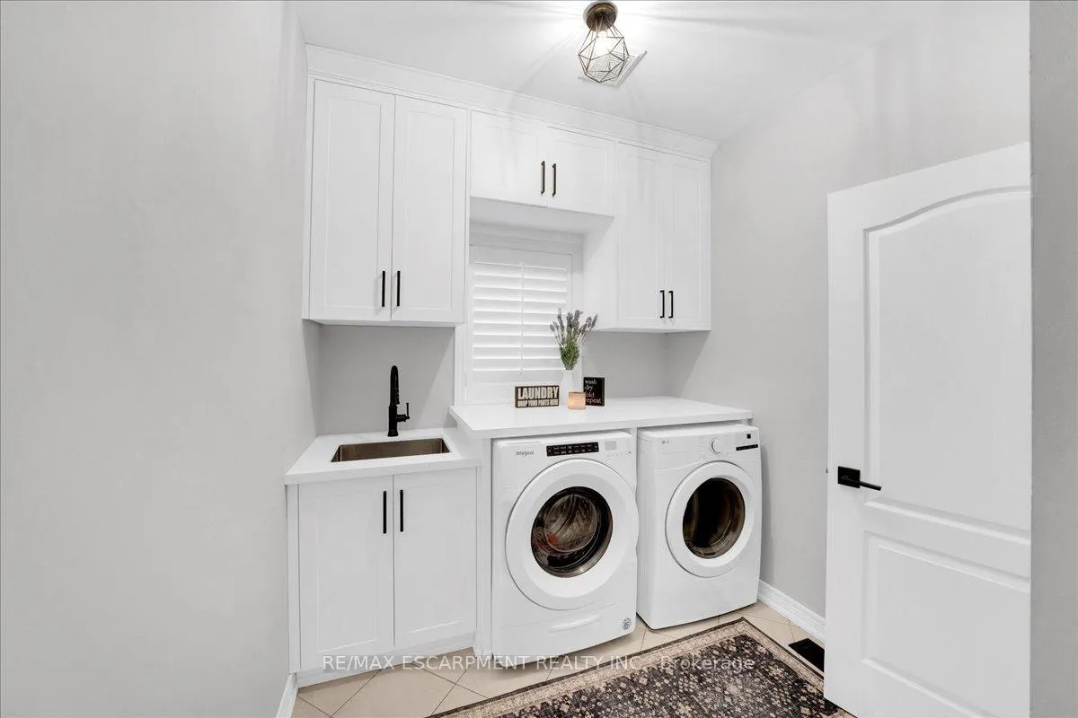 Photo 38 of 1228 Fox Crescent, Milton, Dempsey — HOMEH