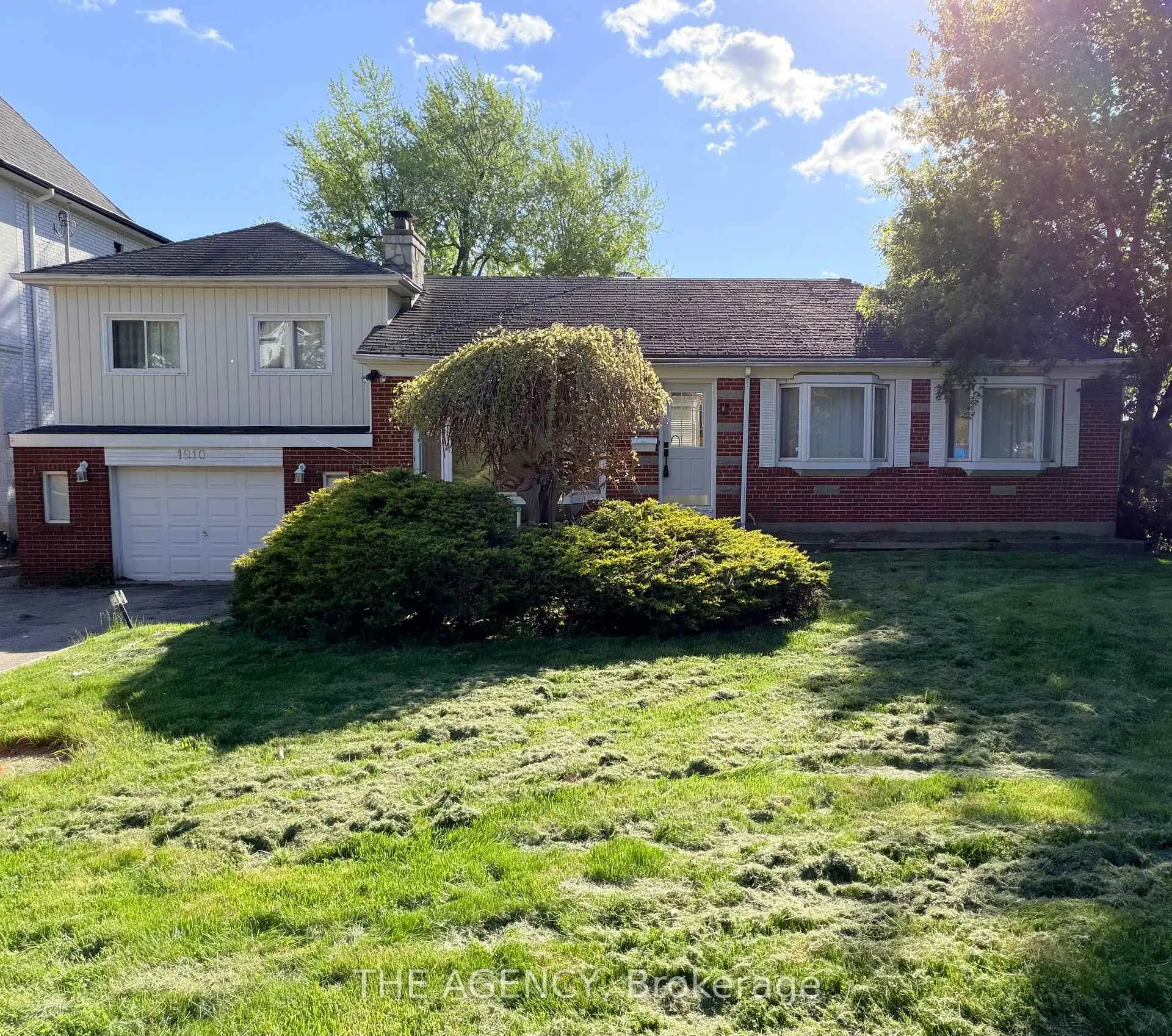 Photo 2 of 1910 Glendale Drive, Pickering, Liverpool — HOMEH