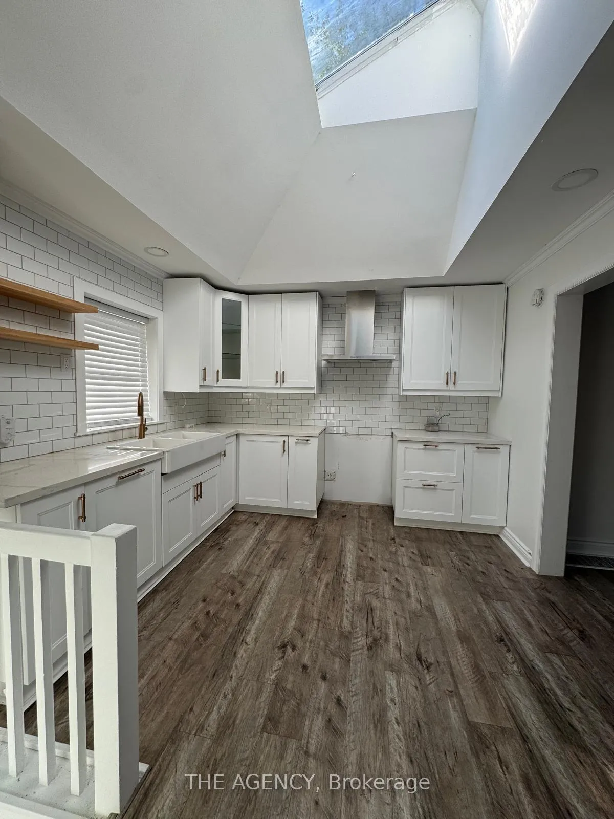 Photo 13 of 1910 Glendale Drive, Pickering, Liverpool — HOMEH