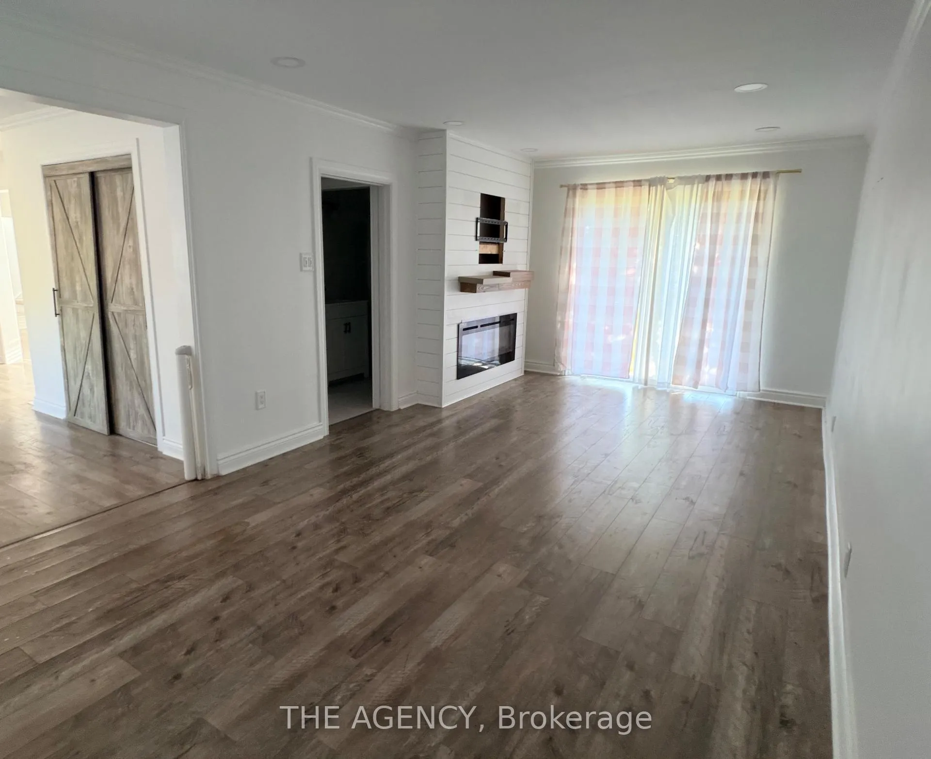 Photo 15 of 1910 Glendale Drive, Pickering, Liverpool — HOMEH