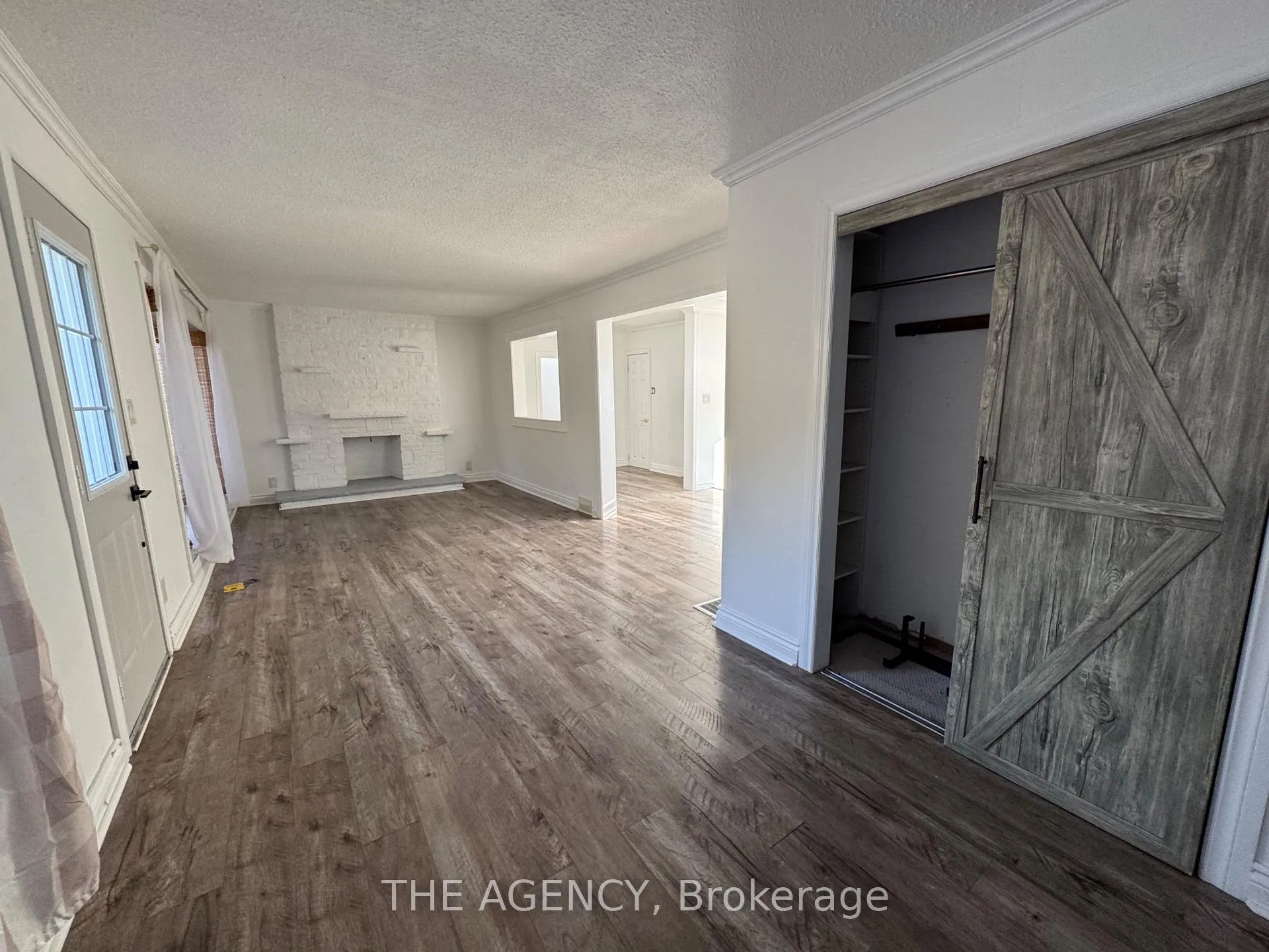 Photo 17 of 1910 Glendale Drive, Pickering, Liverpool — HOMEH