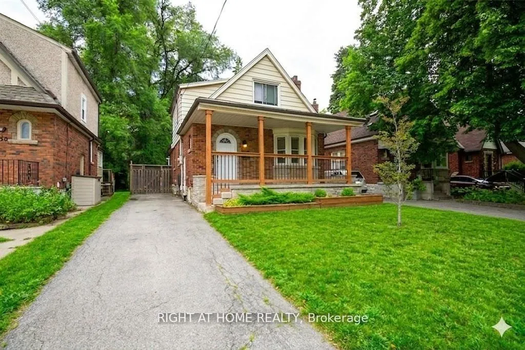 Photo 1 of 148 Haddon Avenue S, Hamilton, Ainslie Wood — HOMEH