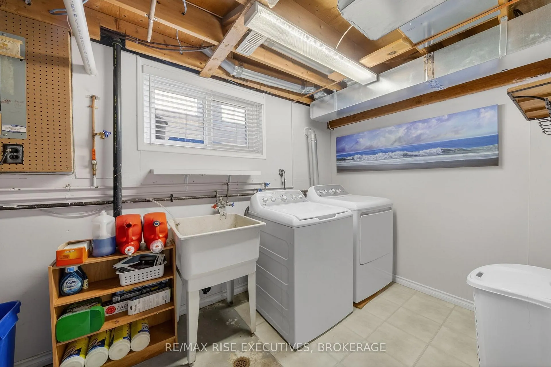 Photo 27 of 1089 Pinewood Place, Kingston, City Northwest — HOMEH