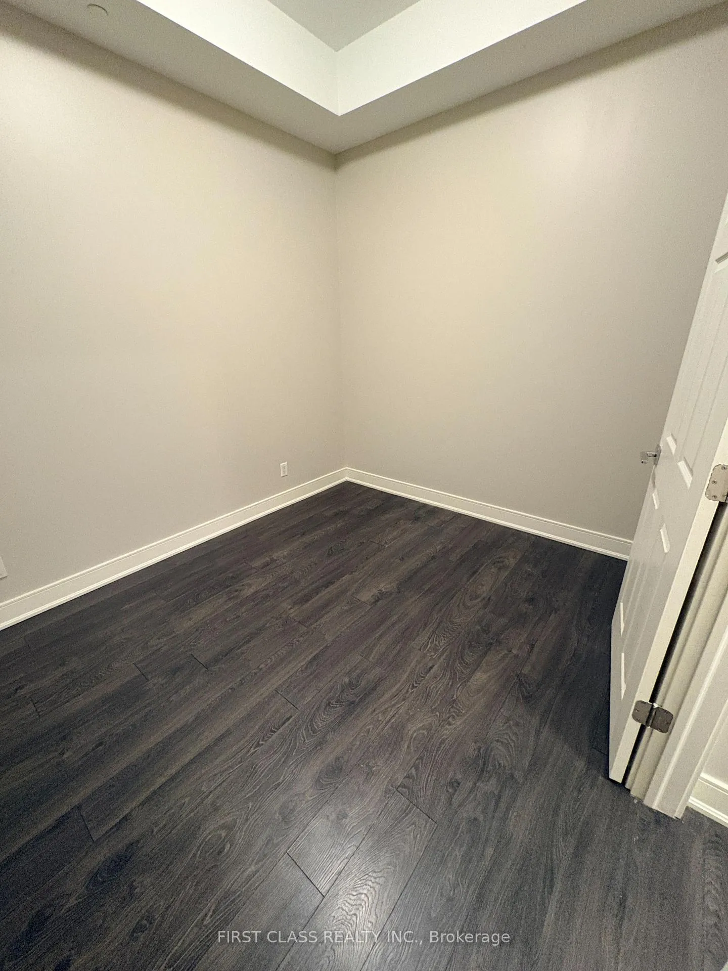 Photo 10 of Unit 504, 150 Main Street W, Hamilton, Central — HOMEH