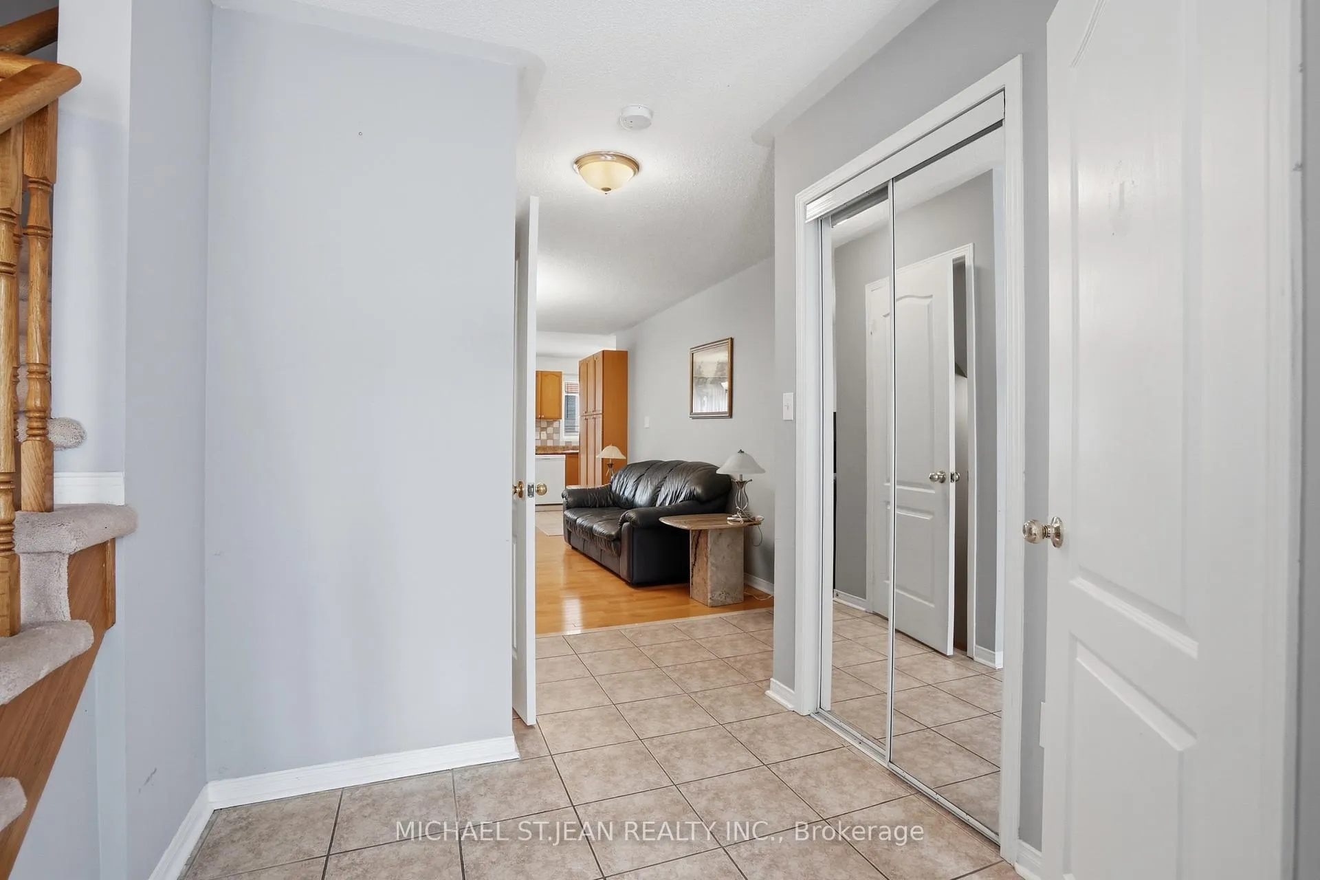 Photo 5 of 2393 Curtis Road, Burlington, Orchard — HOMEH