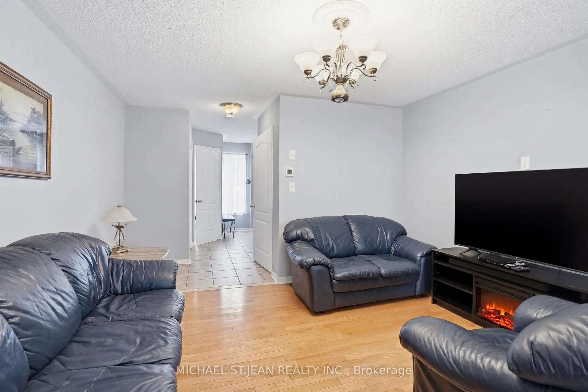 Photo 8 of 2393 Curtis Road, Burlington, Orchard — HOMEH