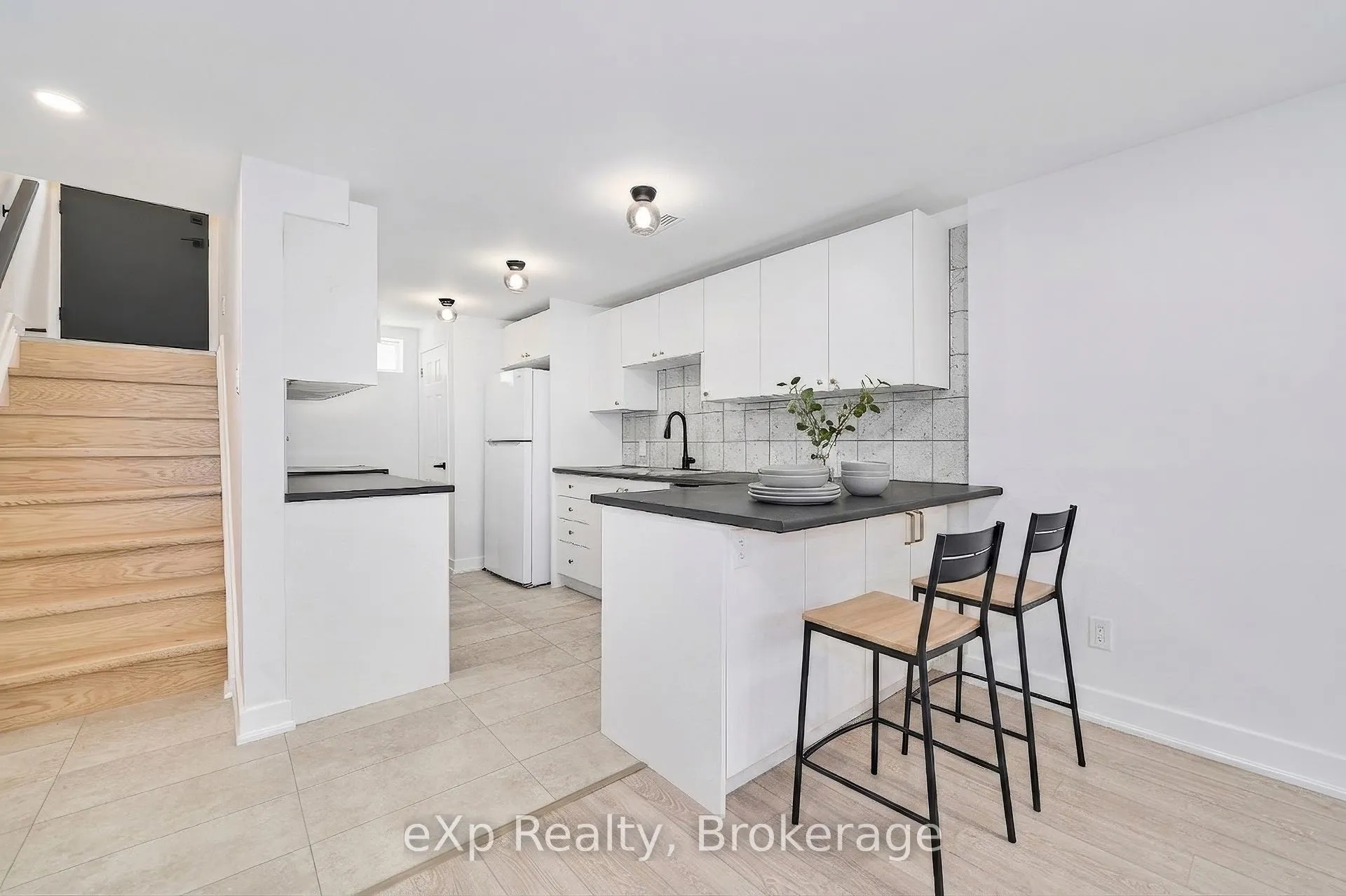 Photo 6 of 111 Riverside Drive N, Oshawa, Eastdale — HOMEH