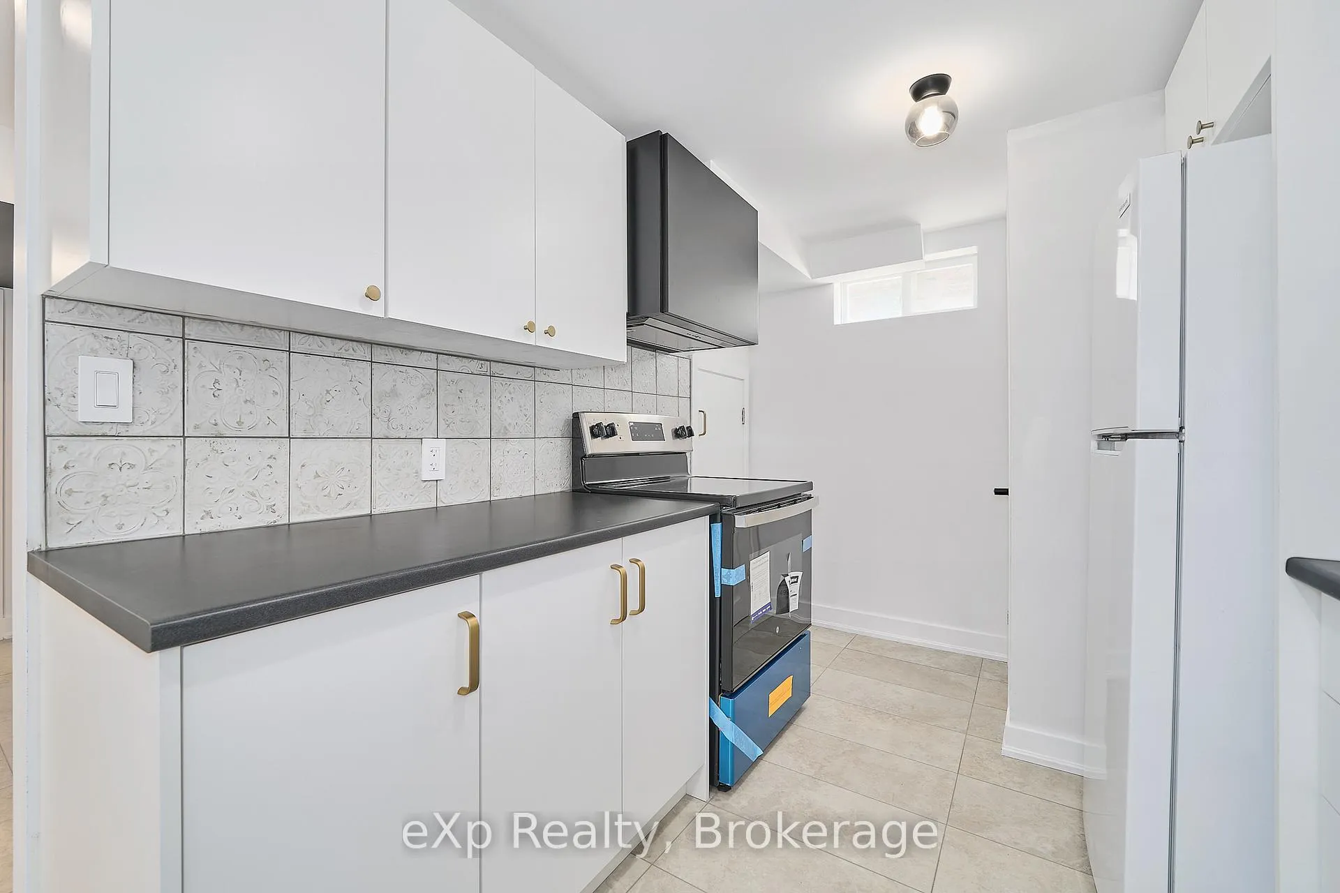 Photo 11 of 111 Riverside Drive N, Oshawa, Eastdale — HOMEH