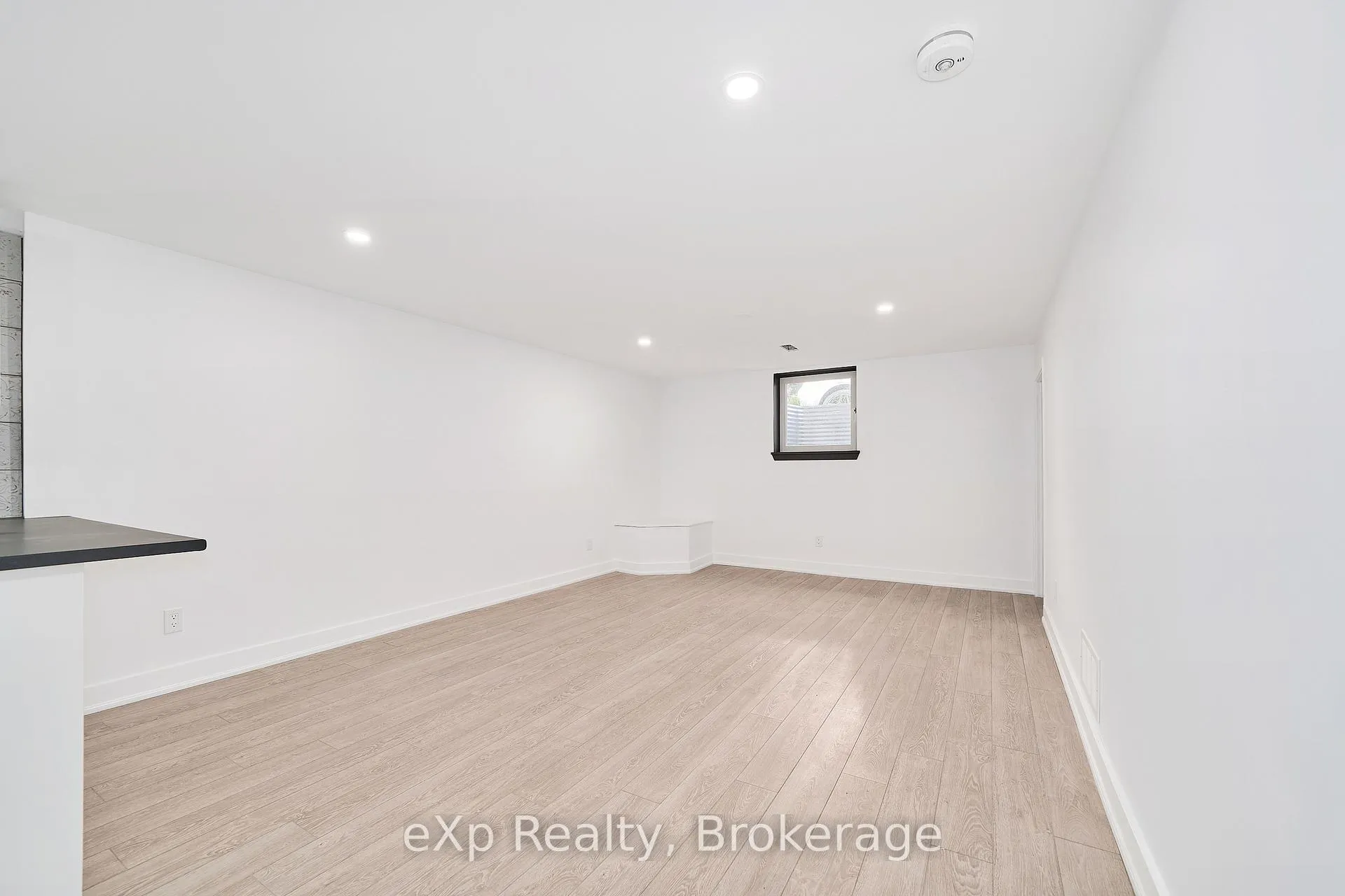 Photo 14 of 111 Riverside Drive N, Oshawa, Eastdale — HOMEH