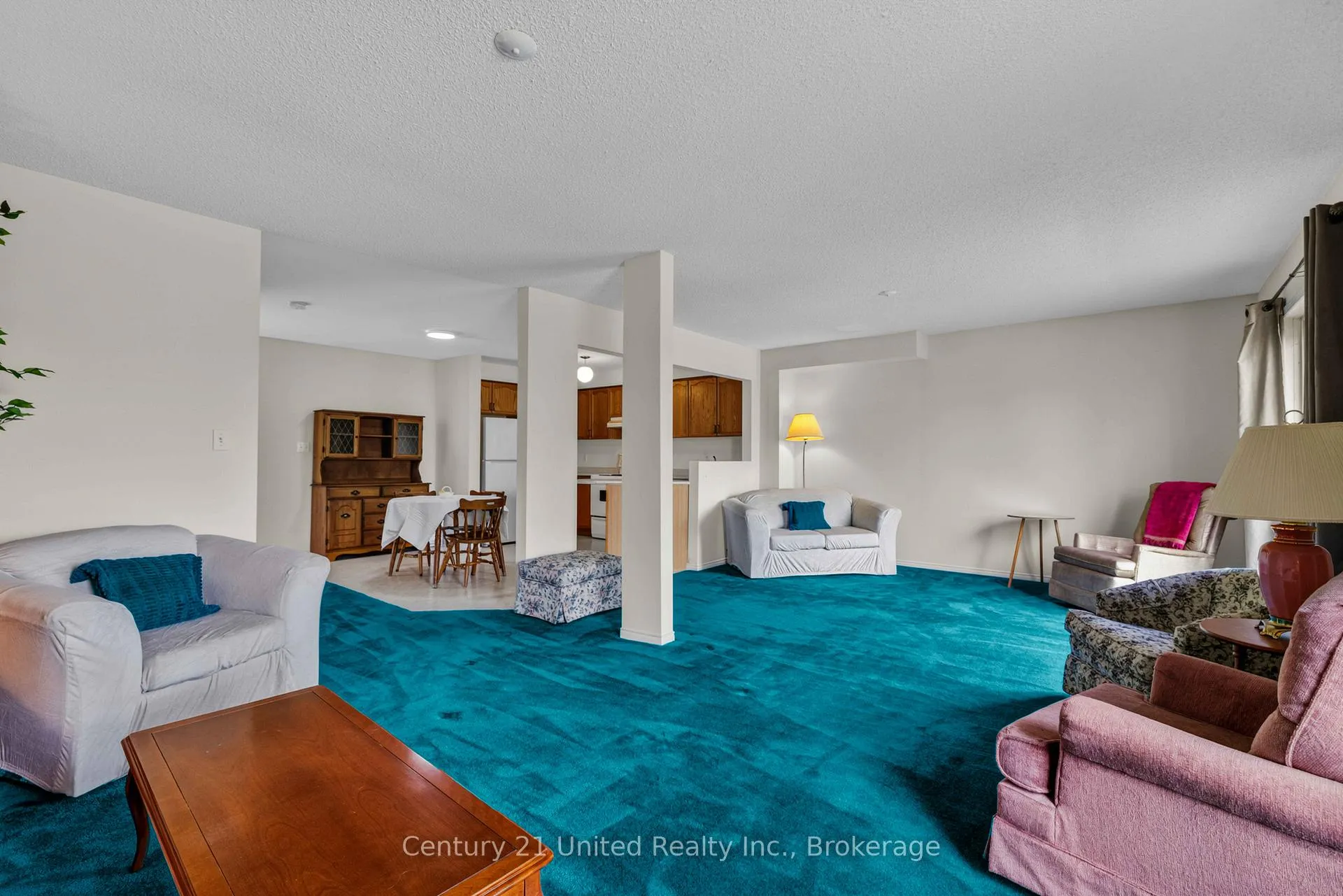 Photo 10 of 2438 Woodglade Boulevard, Peterborough, Monaghan Ward 2 — HOMEH