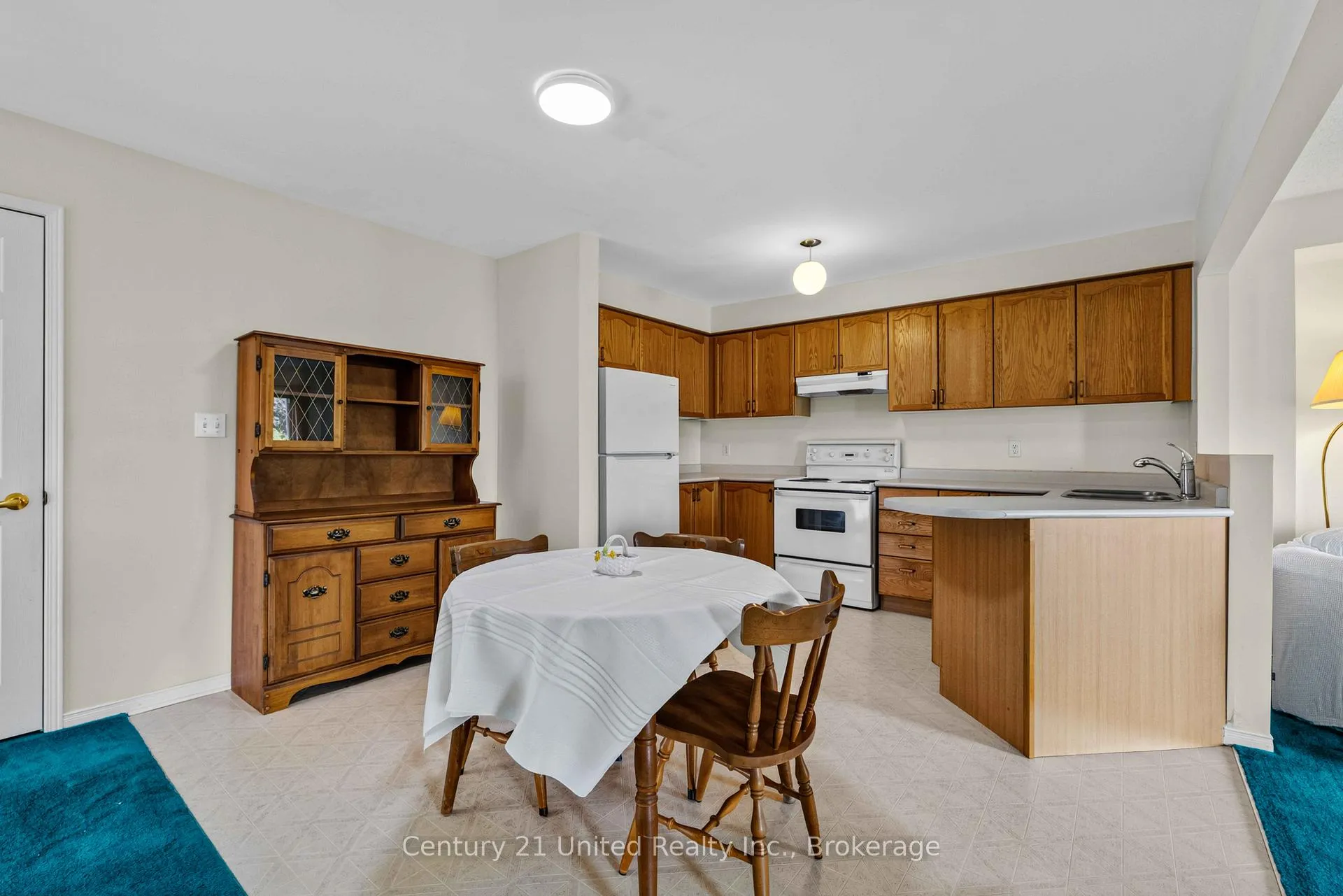 Photo 16 of 2438 Woodglade Boulevard, Peterborough, Monaghan Ward 2 — HOMEH
