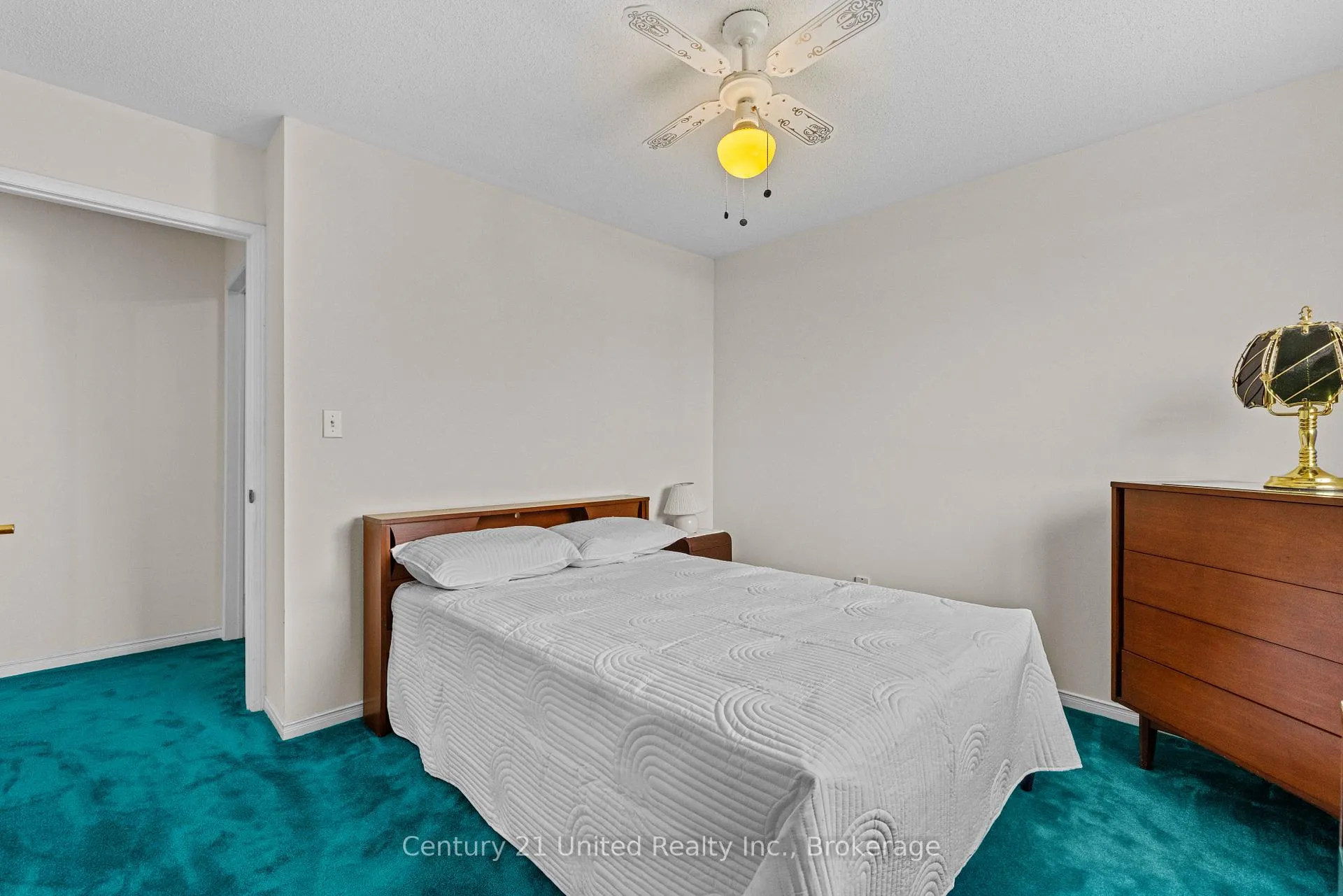 Photo 22 of 2438 Woodglade Boulevard, Peterborough, Monaghan Ward 2 — HOMEH