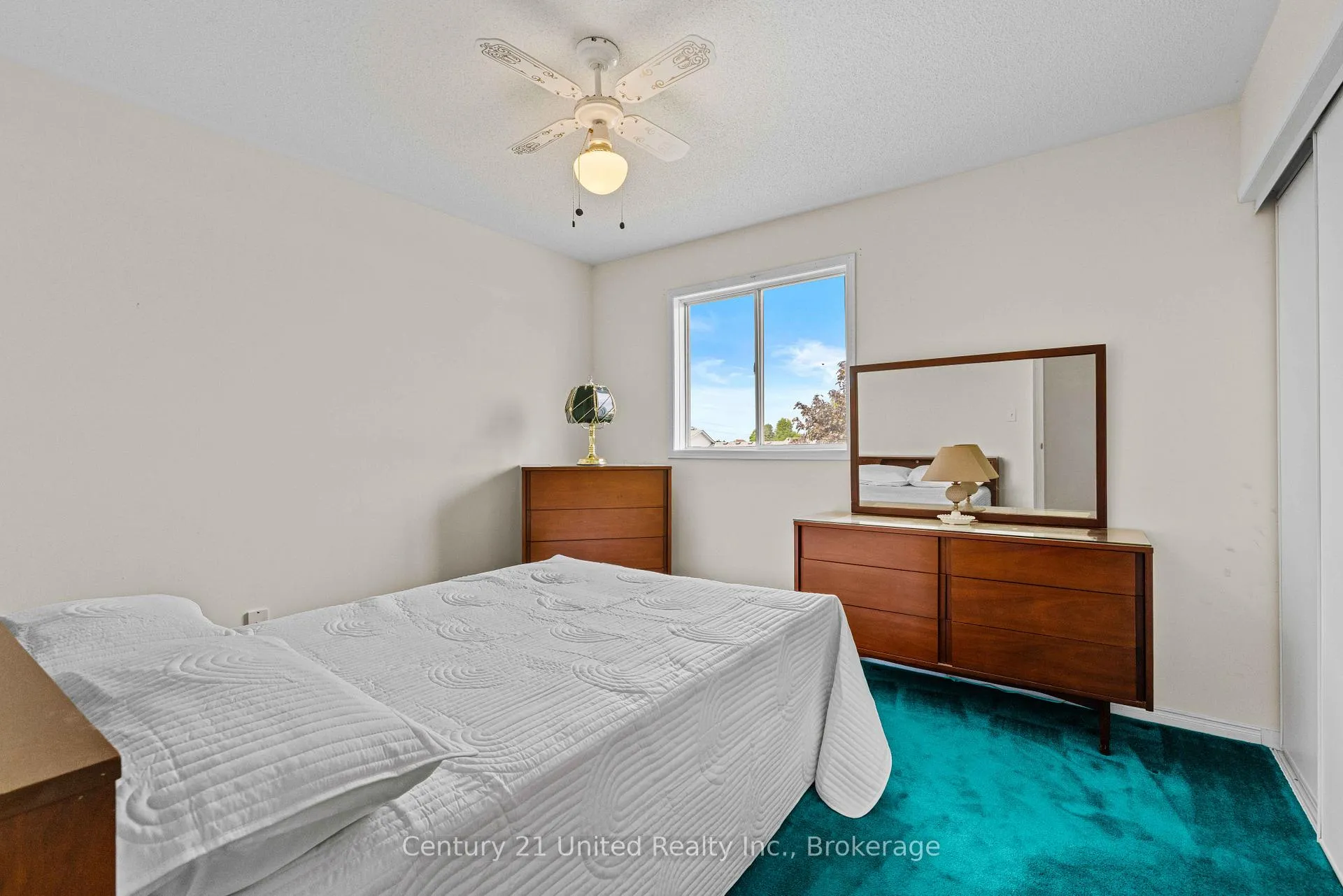 Photo 23 of 2438 Woodglade Boulevard, Peterborough, Monaghan Ward 2 — HOMEH