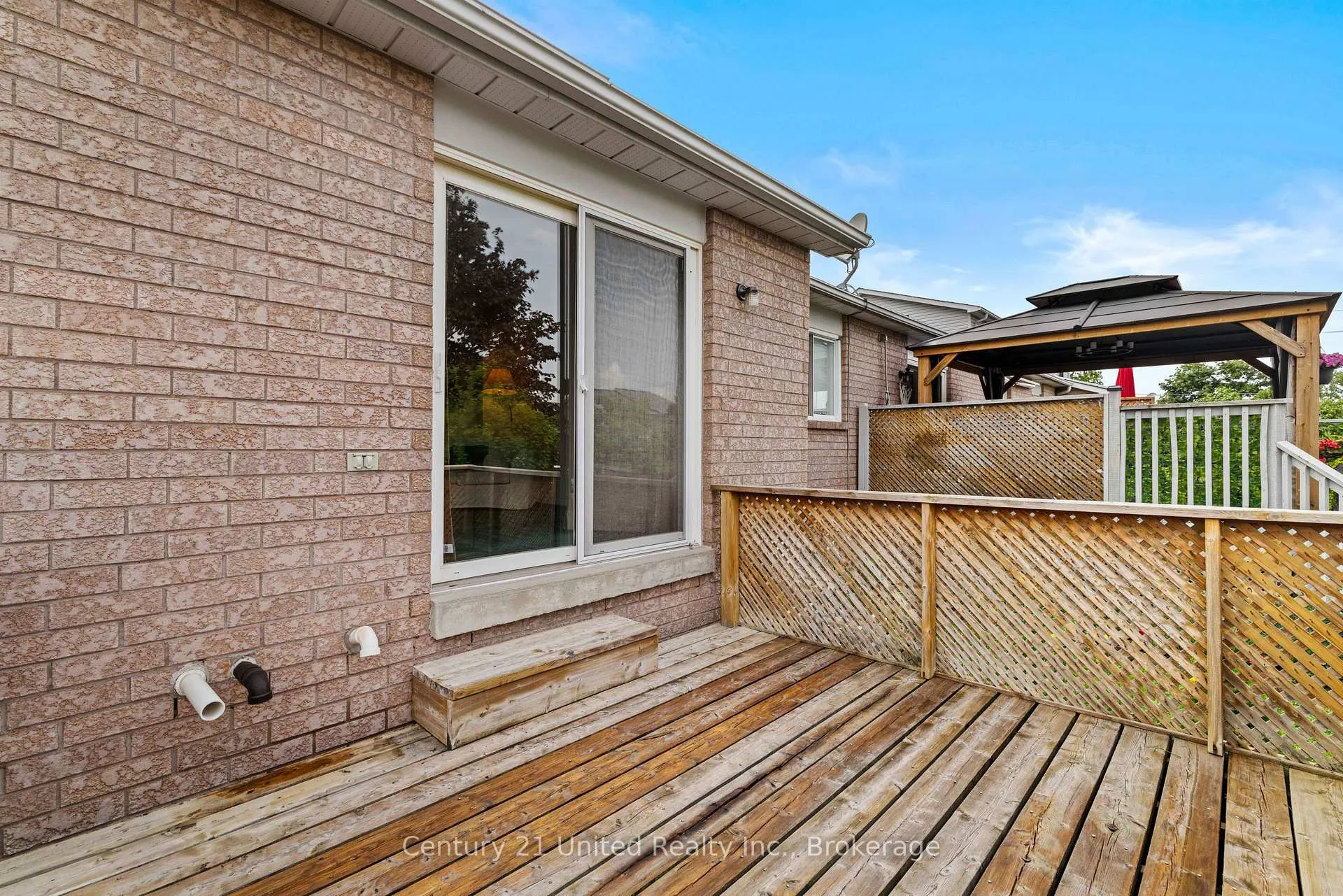 Photo 24 of 2438 Woodglade Boulevard, Peterborough, Monaghan Ward 2 — HOMEH